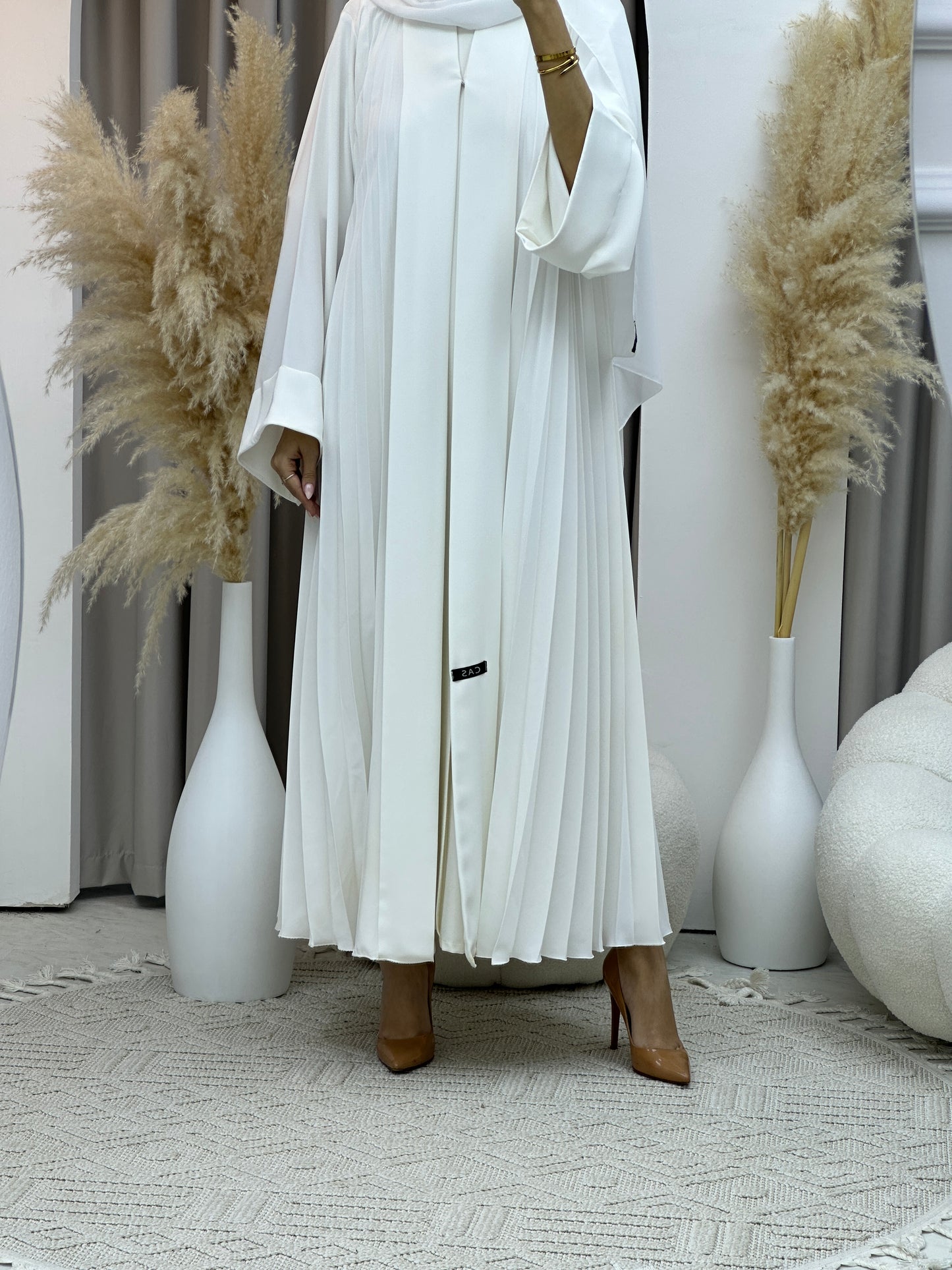 C Plain White Pleated Abaya Set