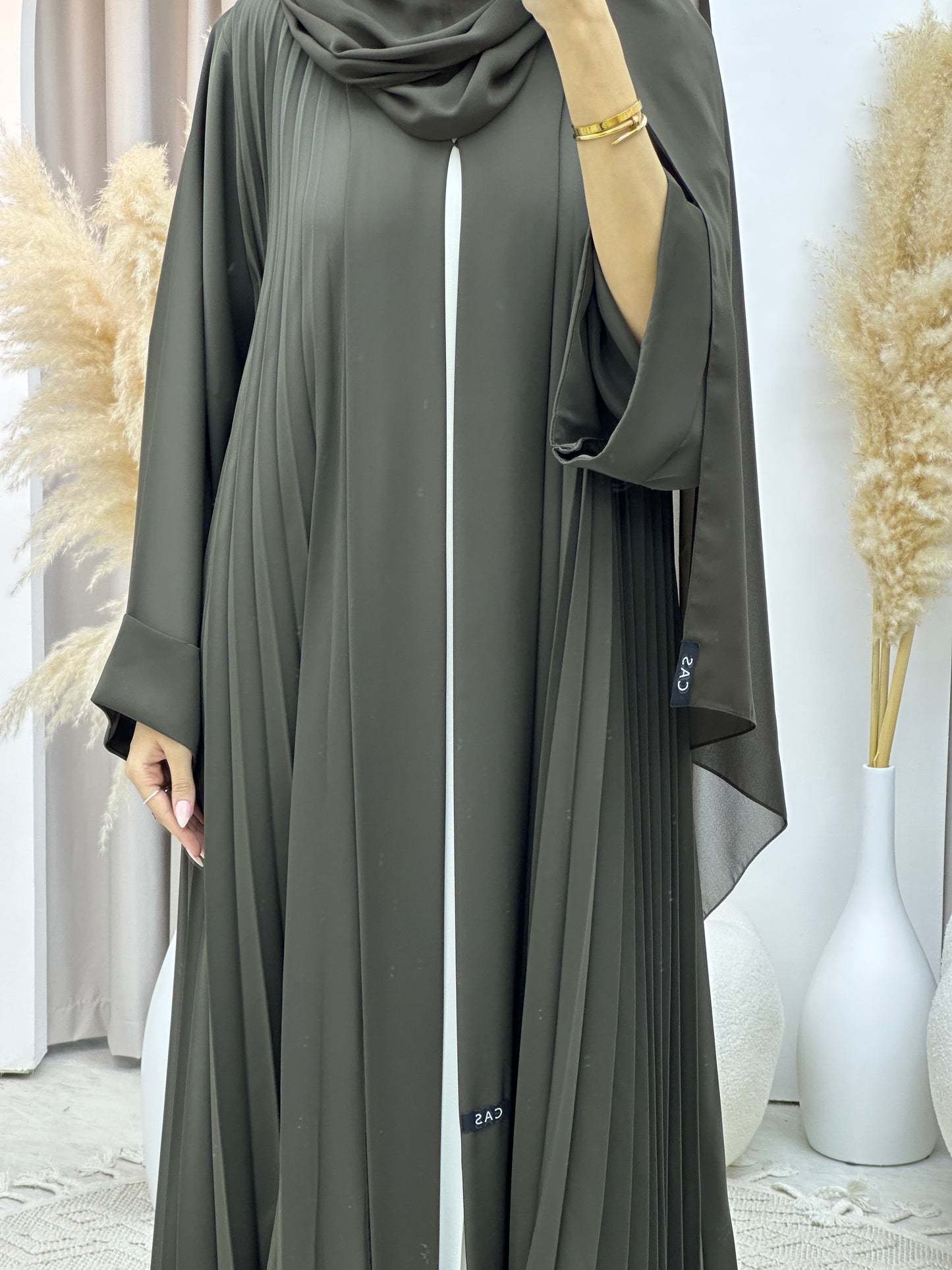 C Plain Olive Green Pleated Abaya Set