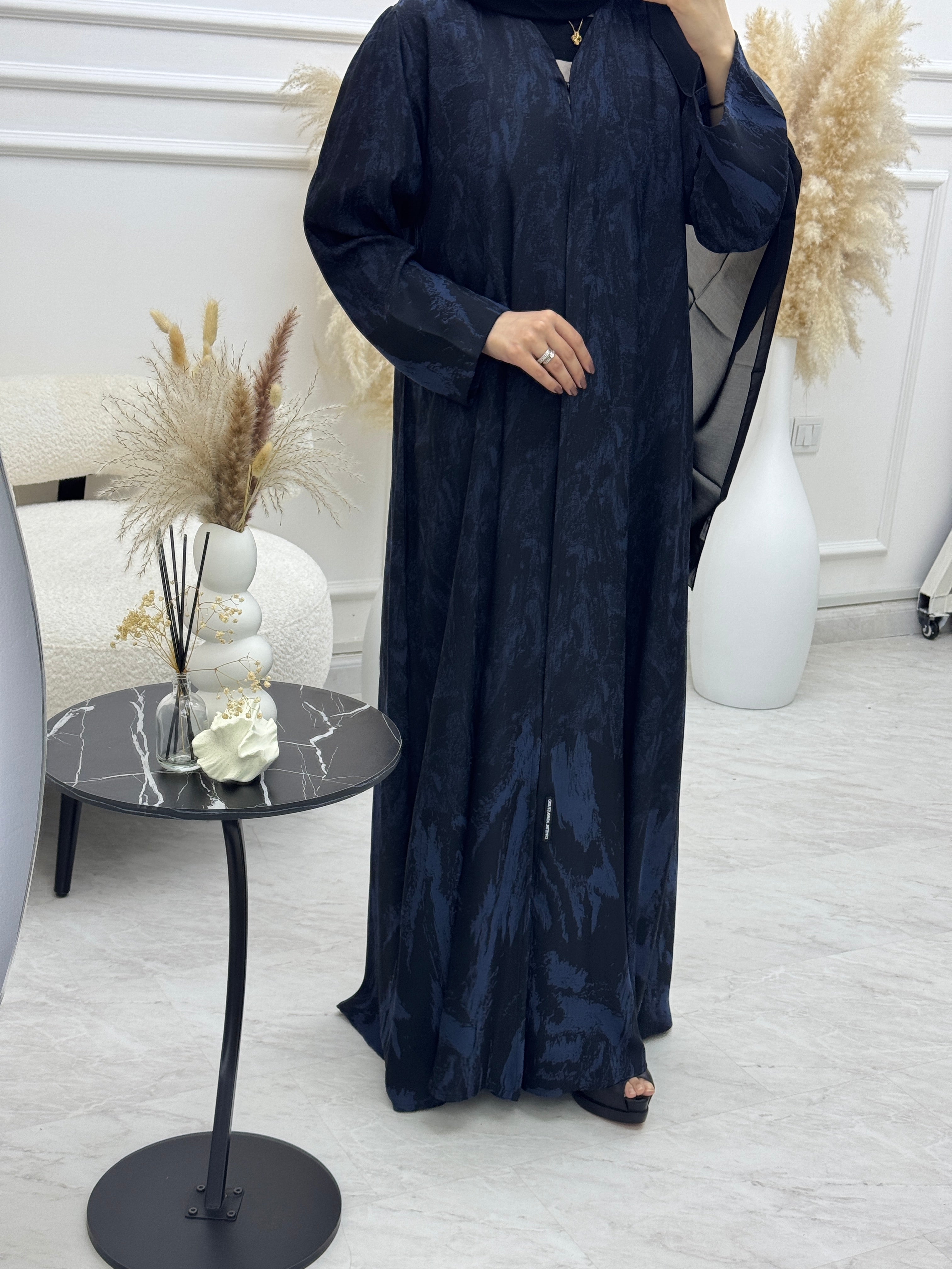 C 1089-01 عباية زرقاء مطبوعة