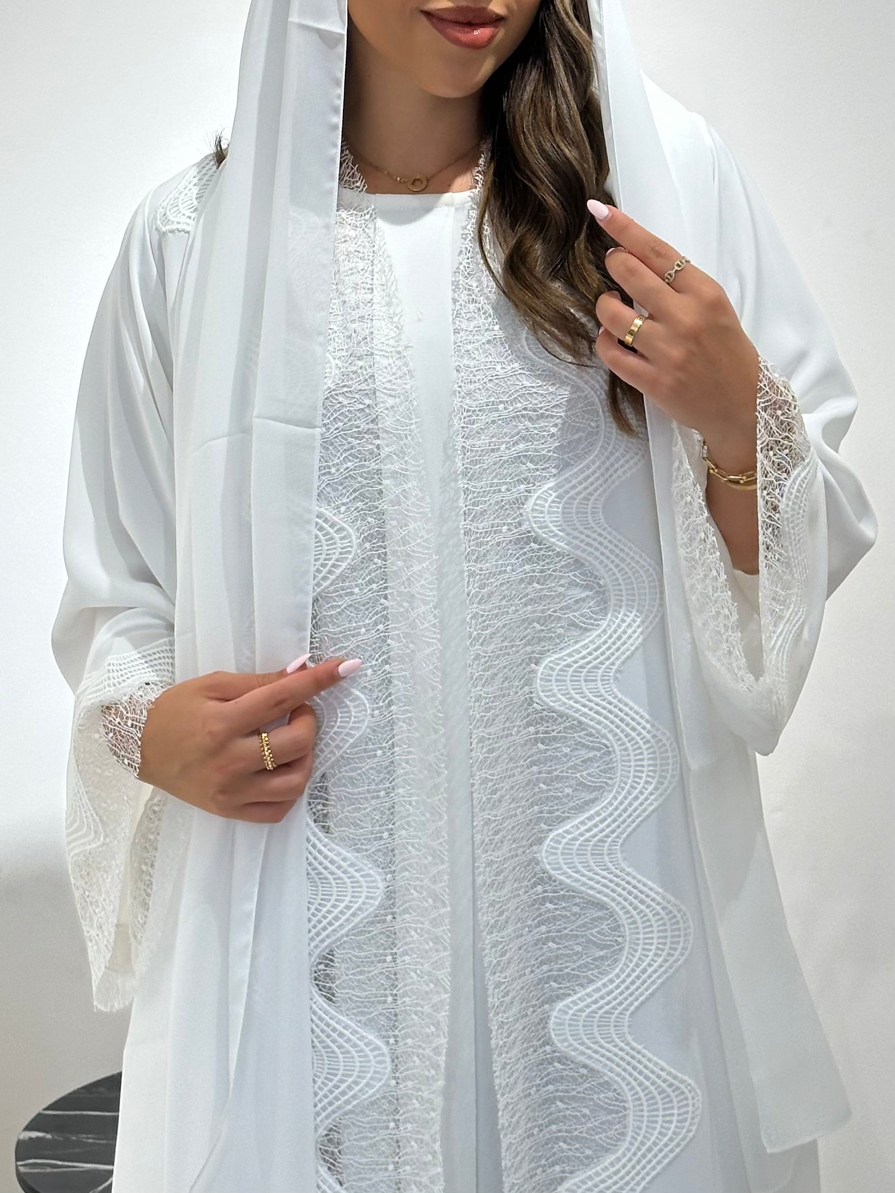 عباية مطبوعة بنقشة زنبق أسود C 1254