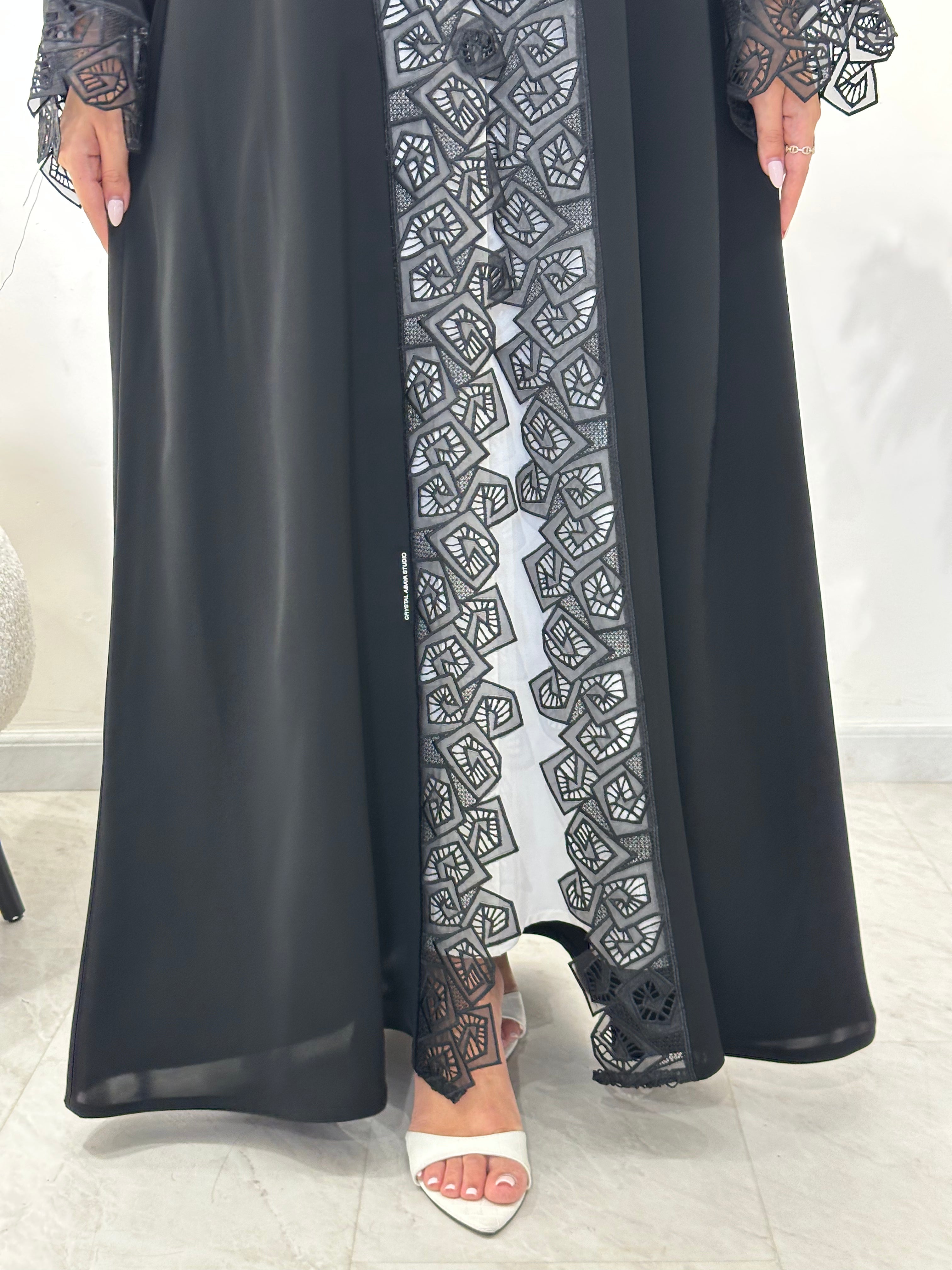 C 1430 Black Lace Abaya