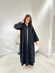 عباية سوداء مطرزة بالخرز رقم 1019
