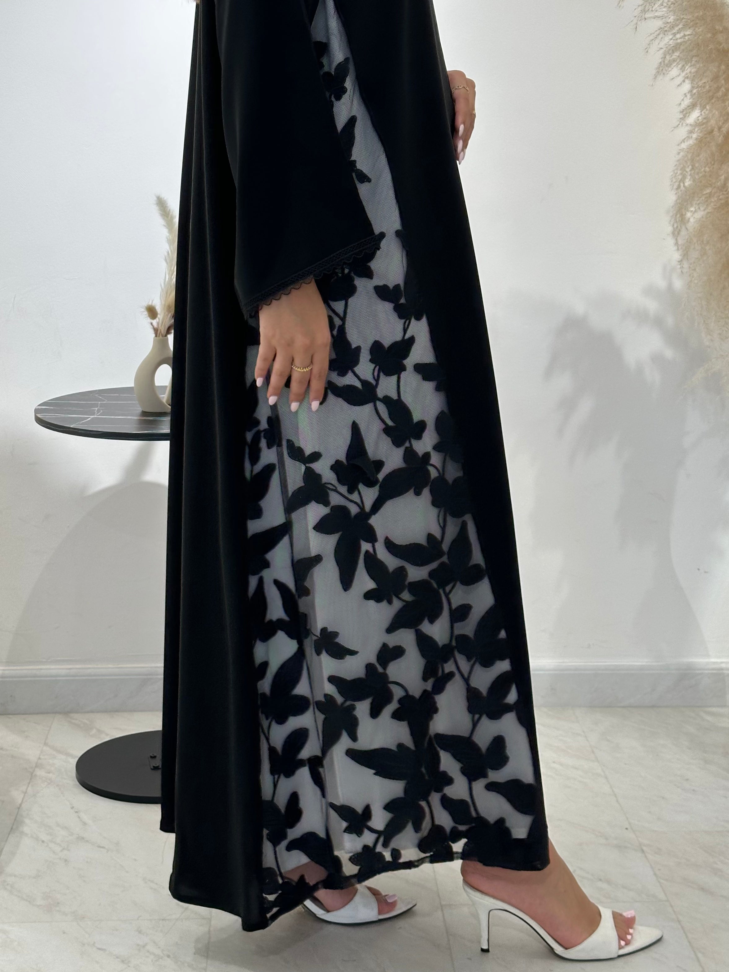 C 1425 Black Dantel Abaya