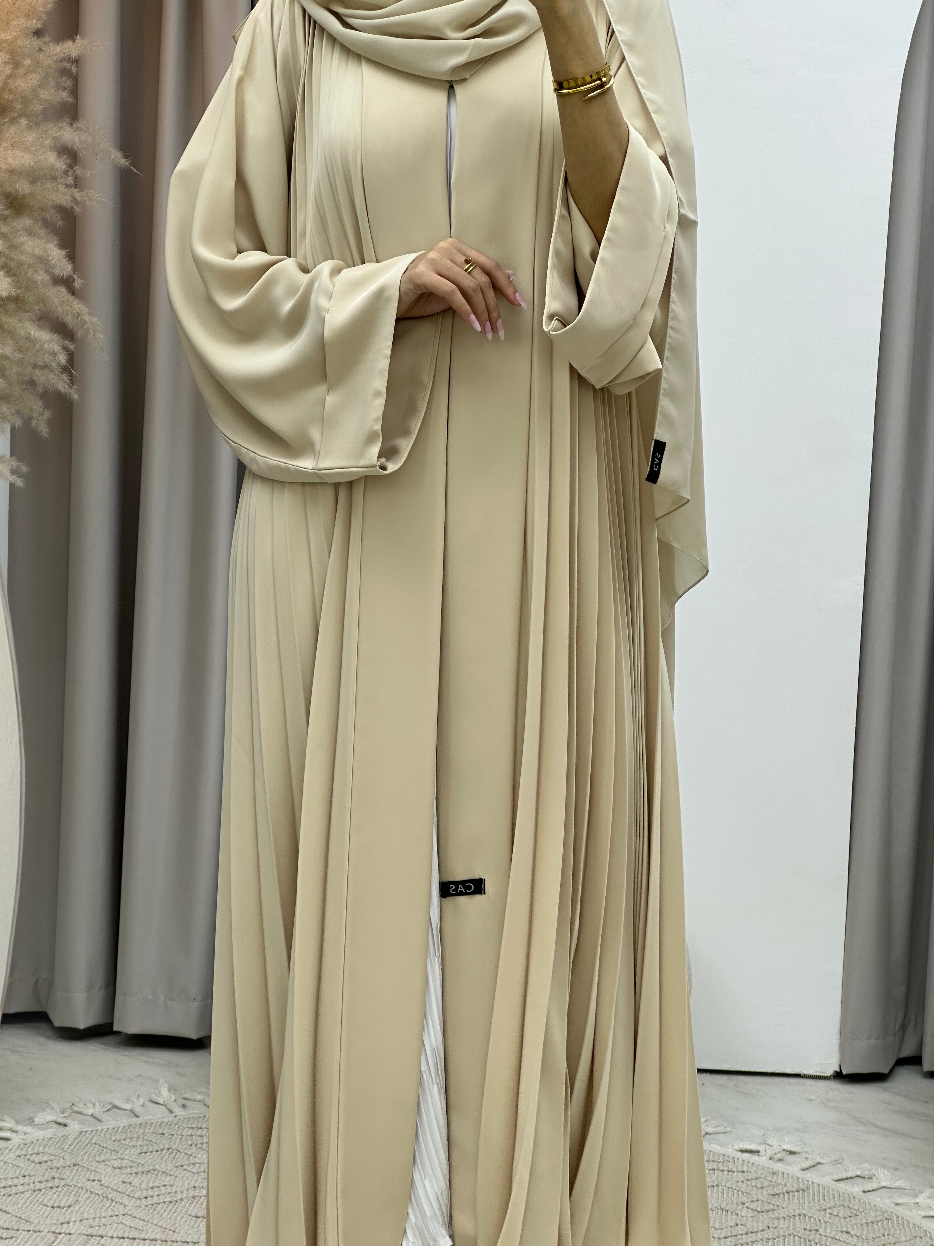 C RTW Plain Cream Pleated Abaya Set