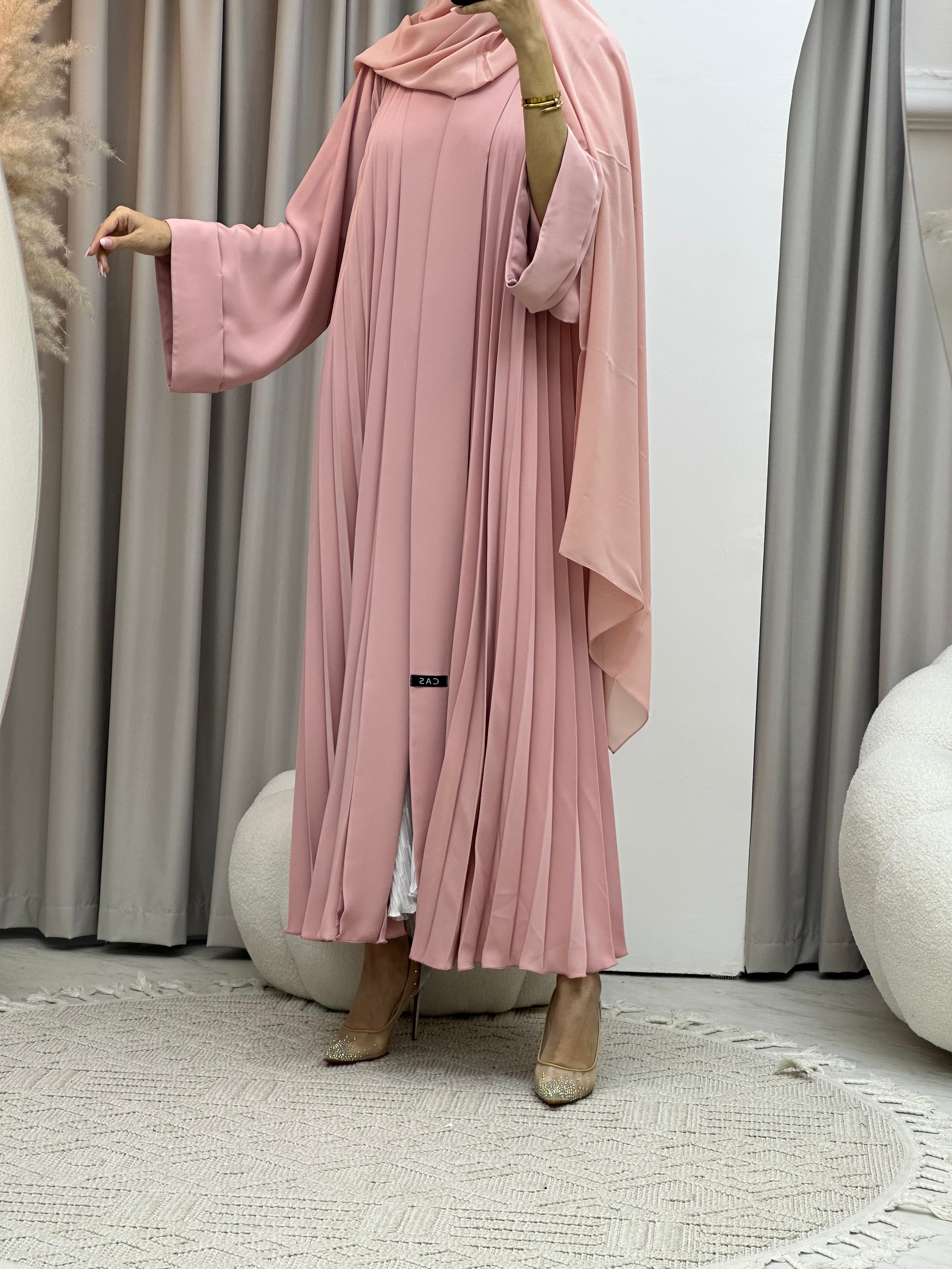 C Plain Pink Pleated Abaya
