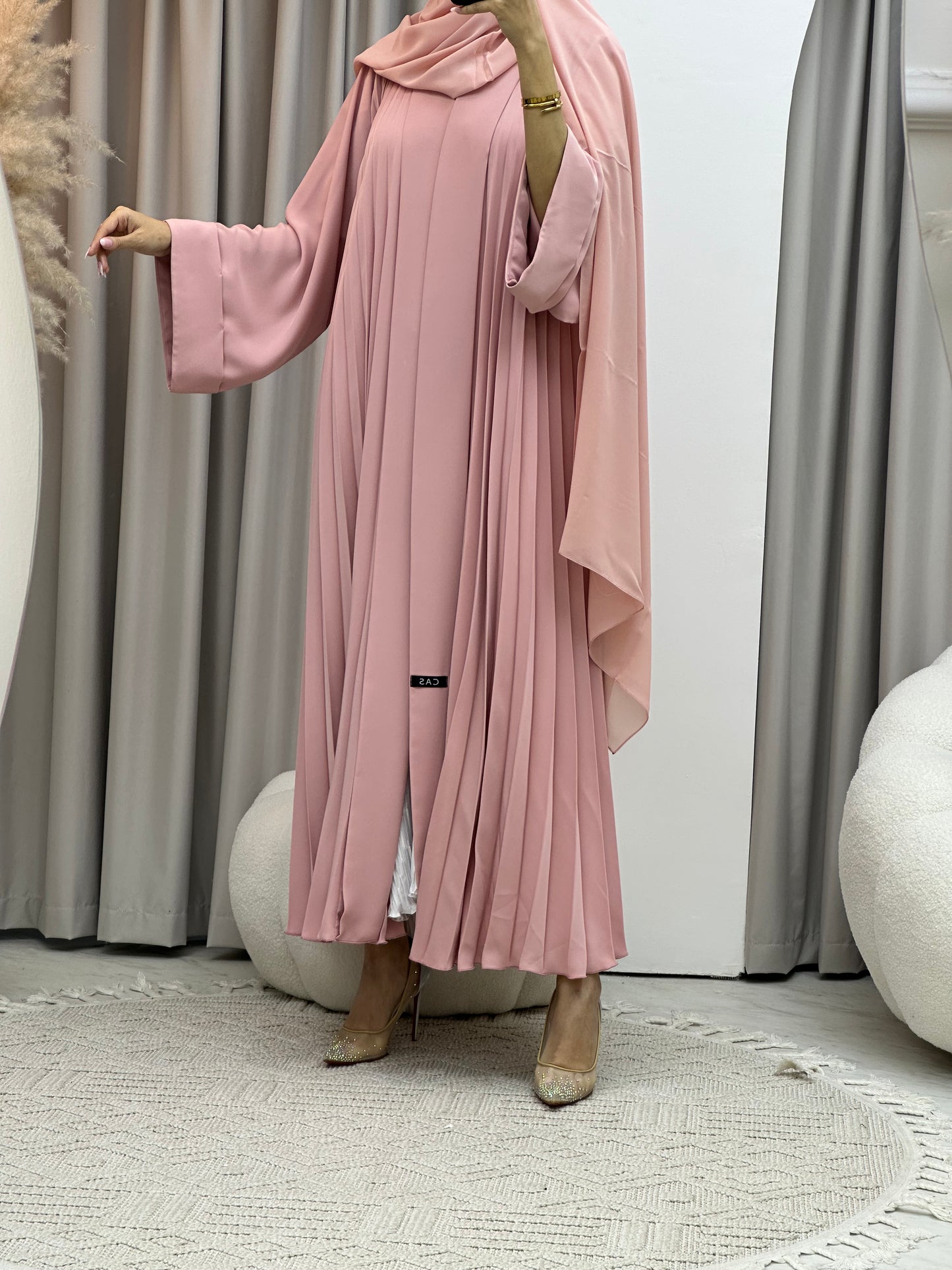 C Plain Pink Pleated Abaya Set