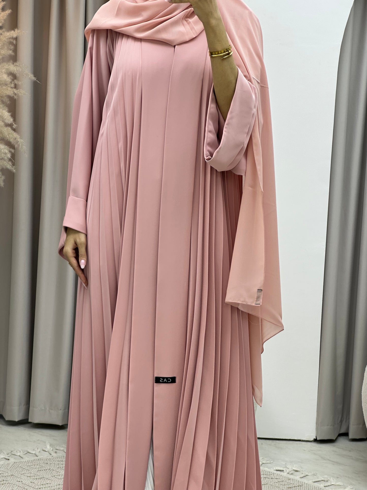 C Plain Pink Pleated Abaya Set