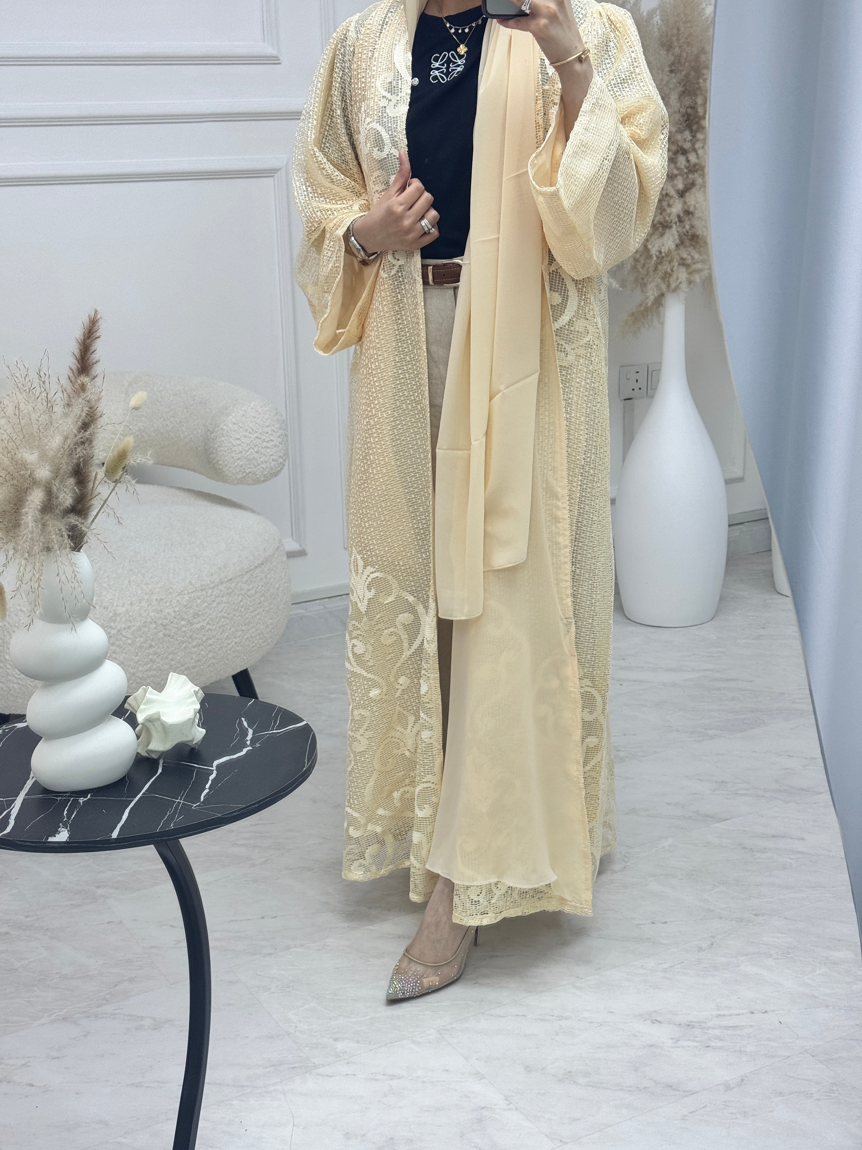 C 1210-01 عباية صفراء زبدية داكنة