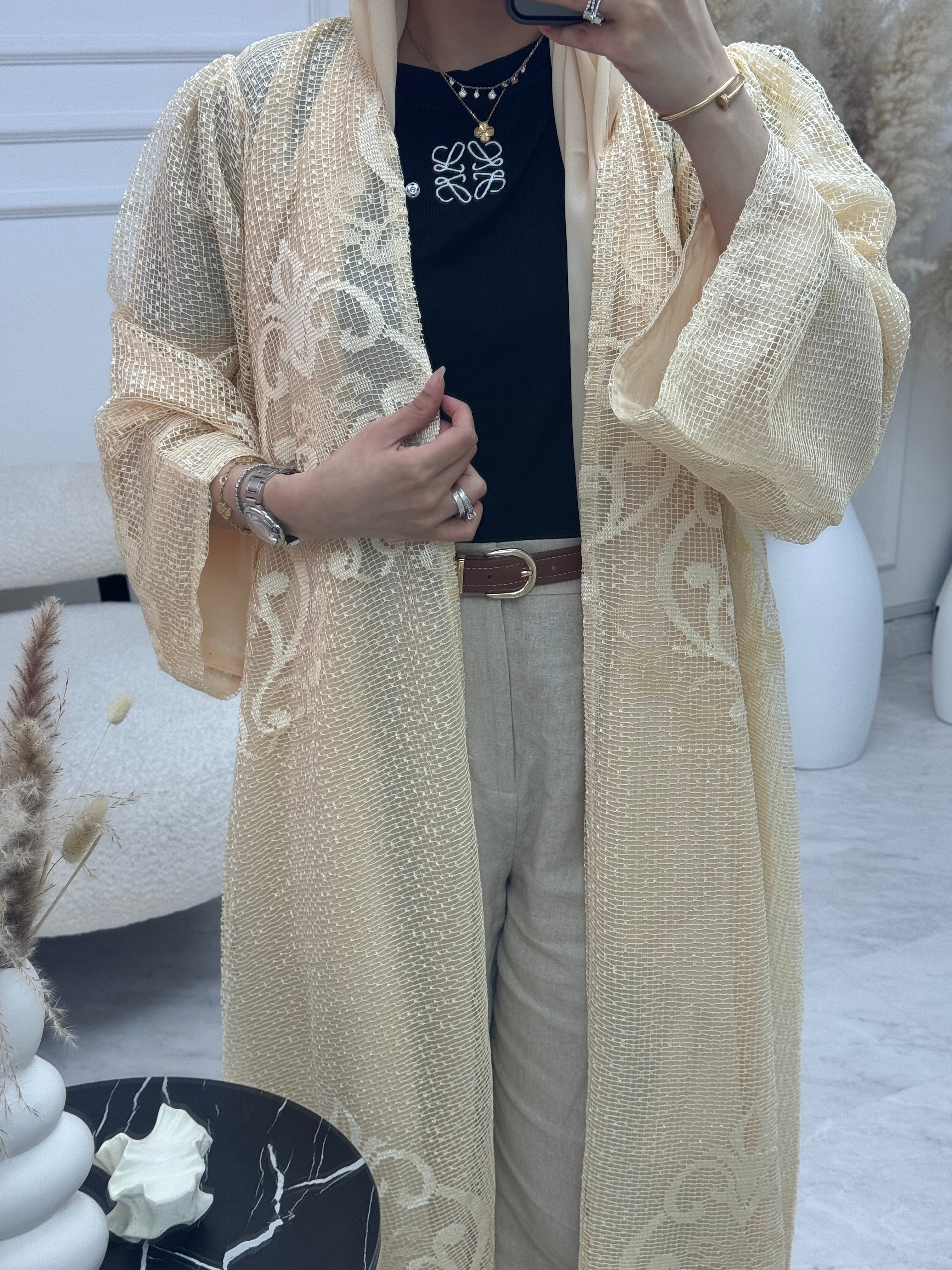 C 1210-01 عباية صفراء زبدية داكنة