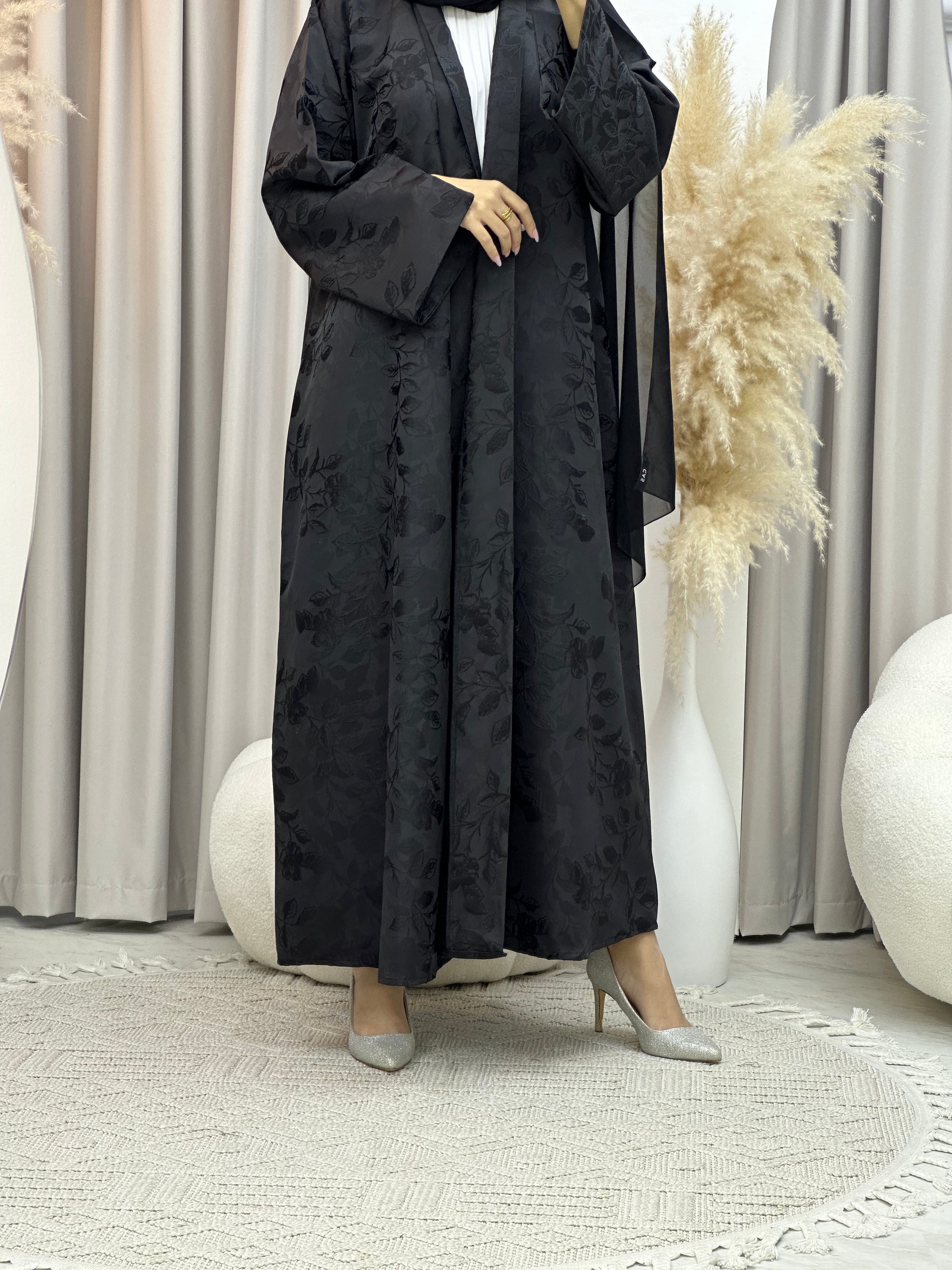 C Black Work Abaya 185