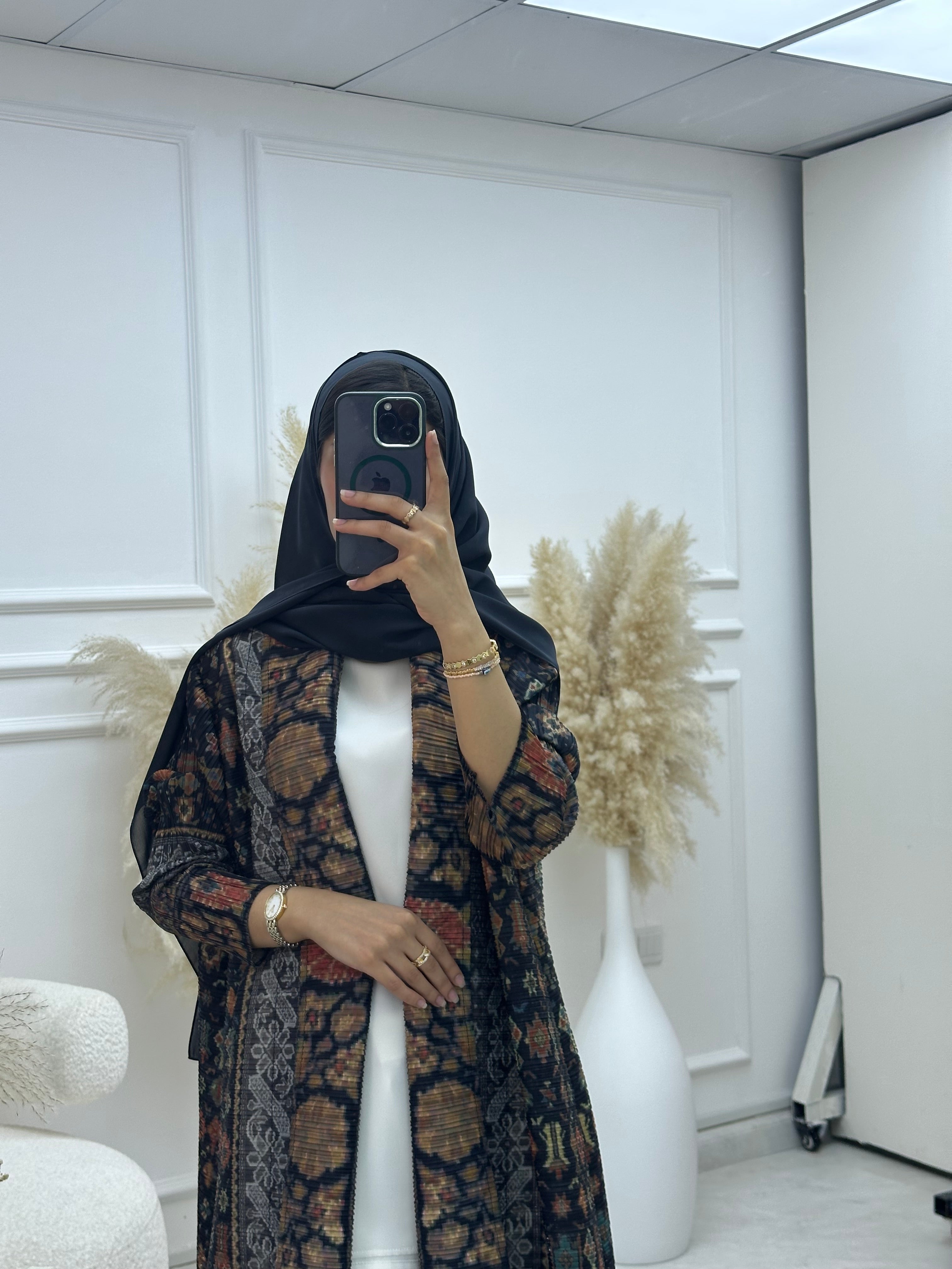 C RTW 02 Grey Pleated Print Abaya