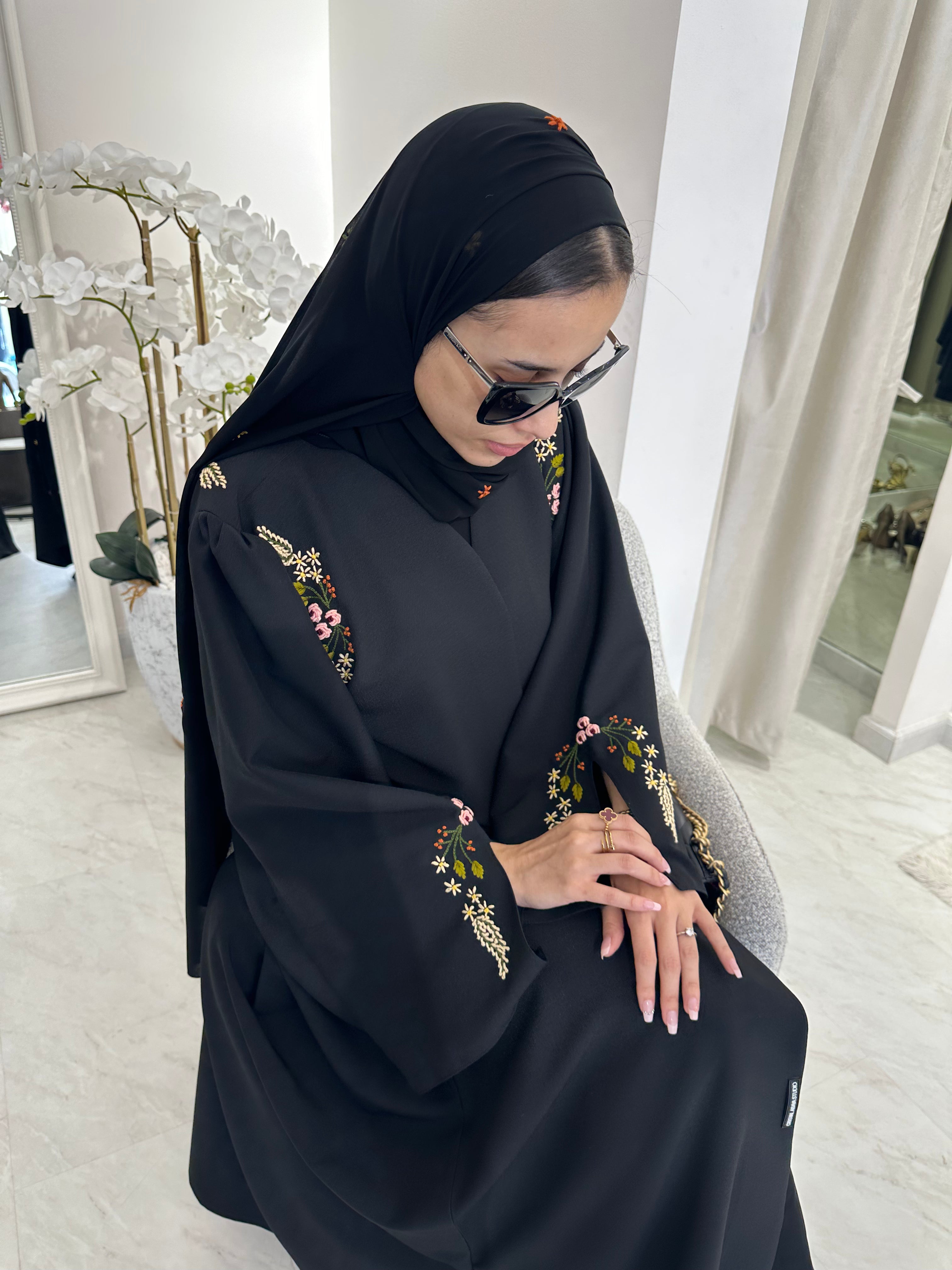 C Black Linen Embroidered Abaya