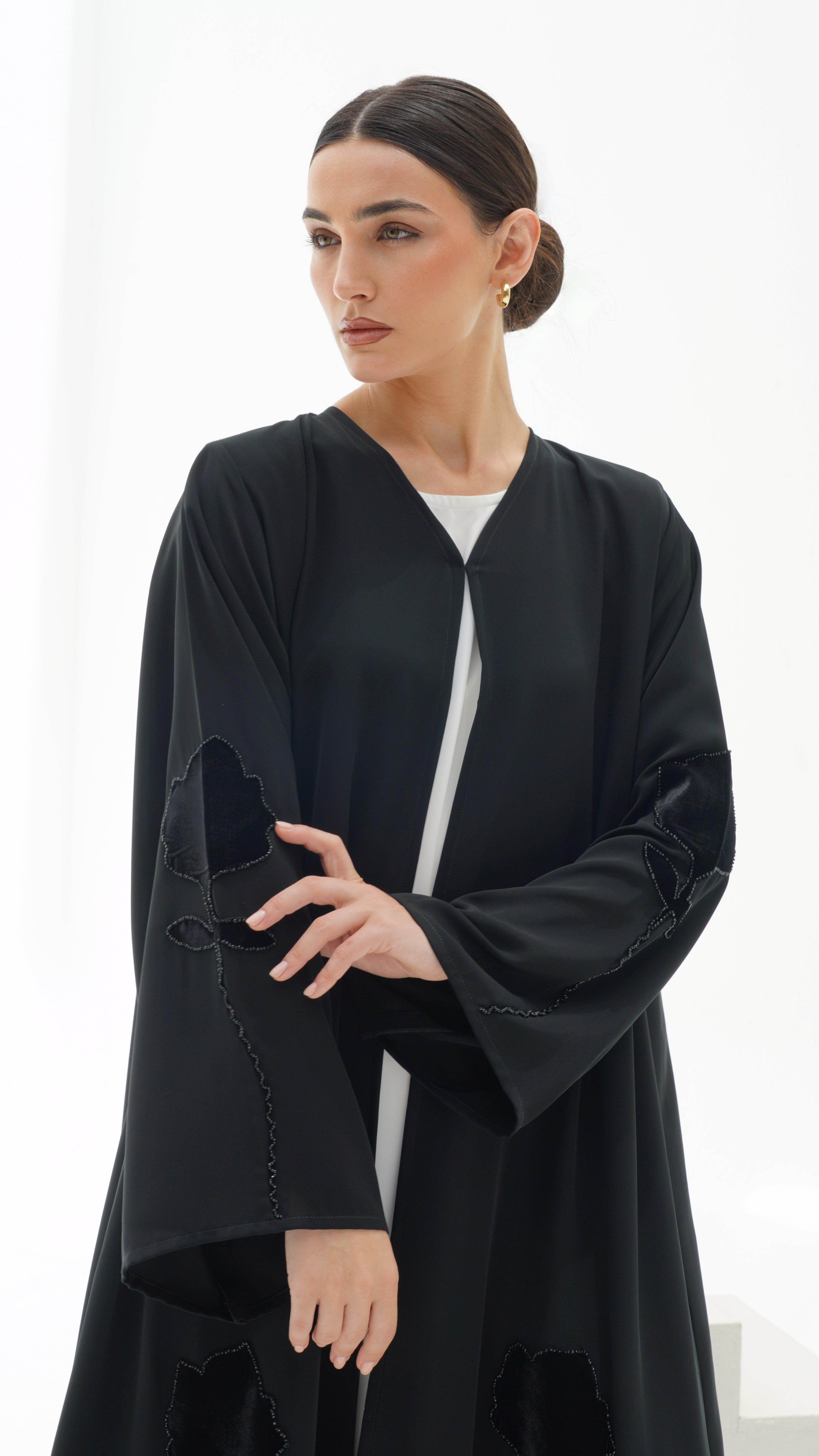 C 1122 Black Abaya