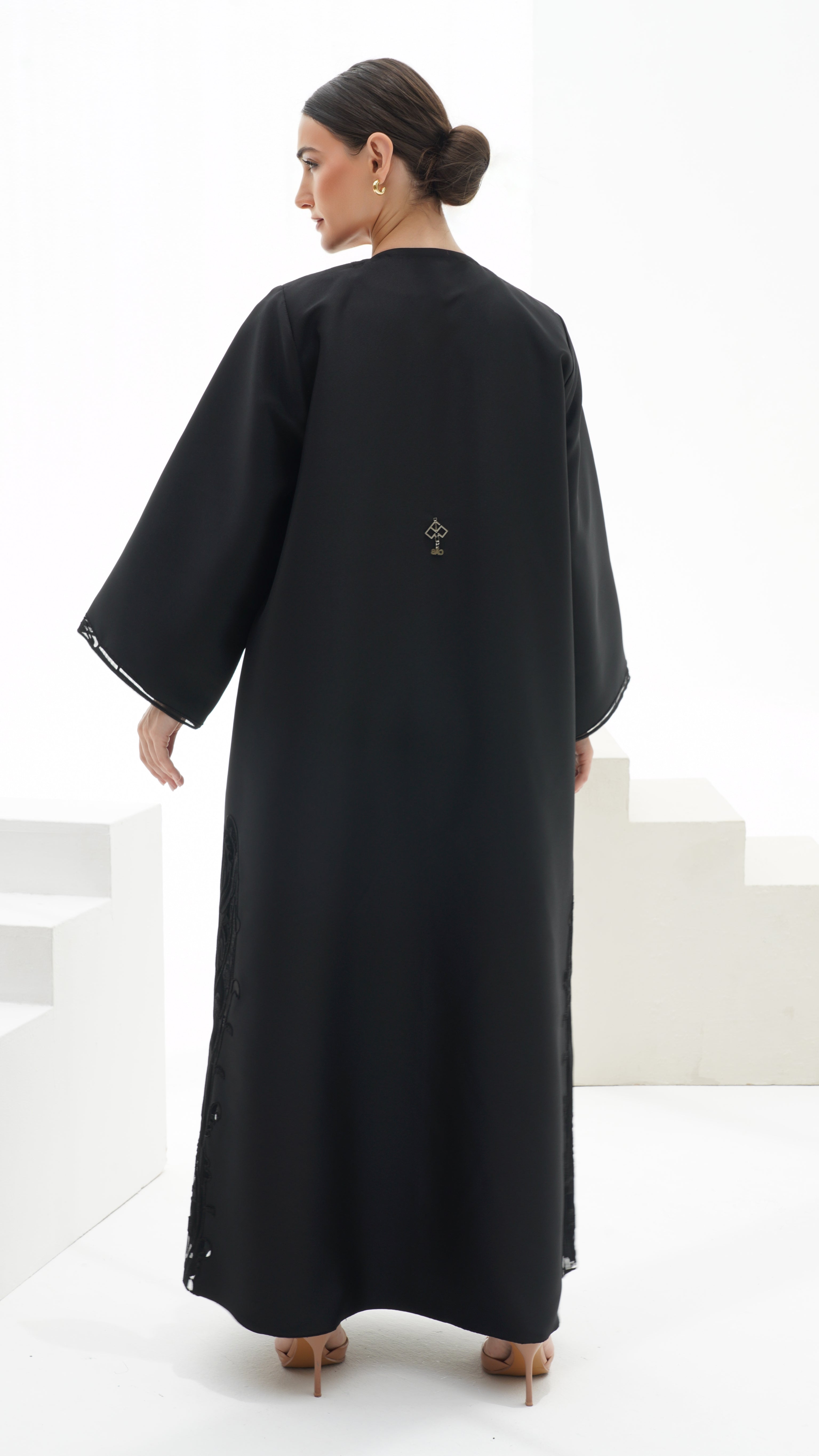 C 1121 Black Abaya