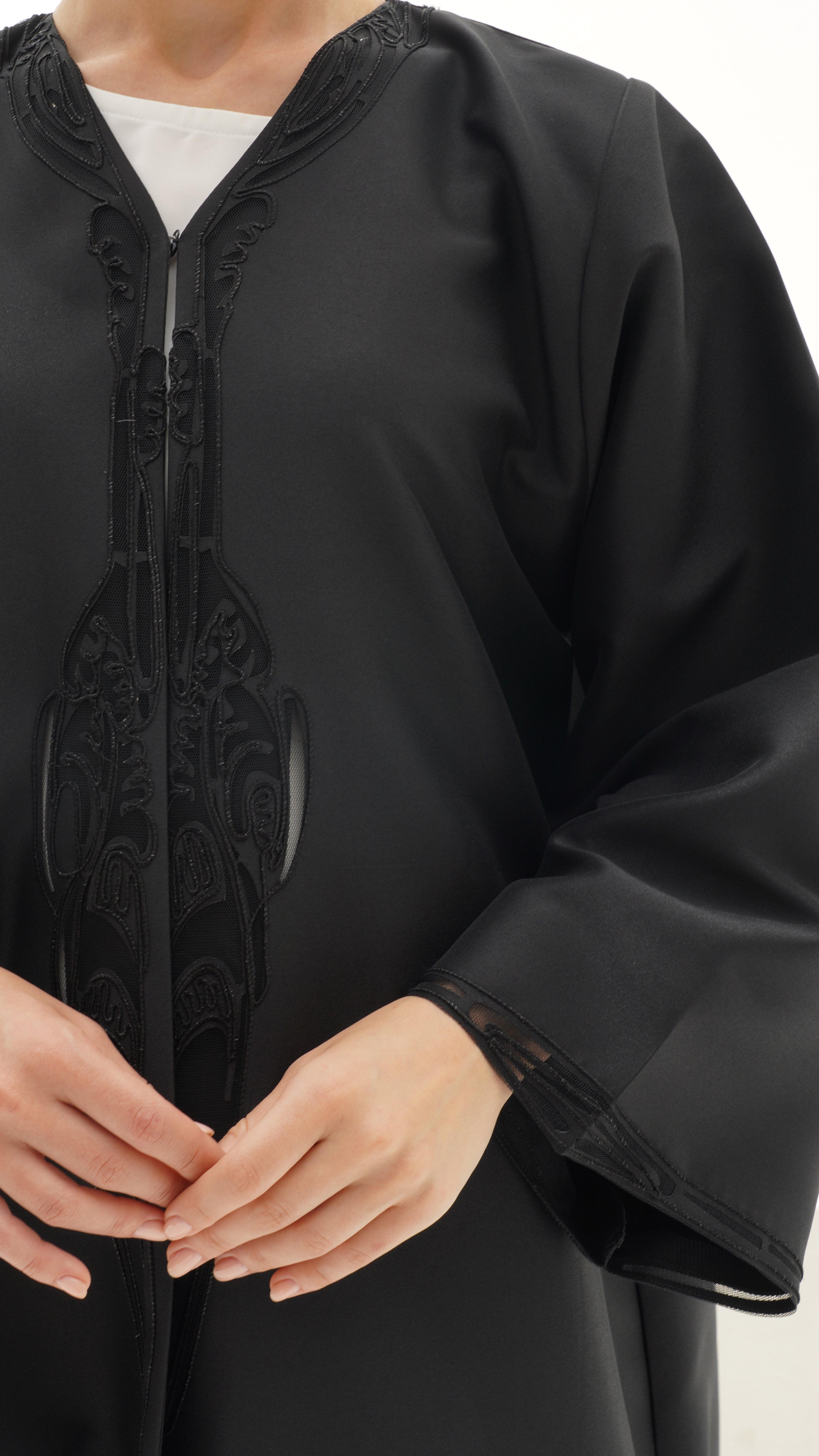 C 1121 Black Abaya