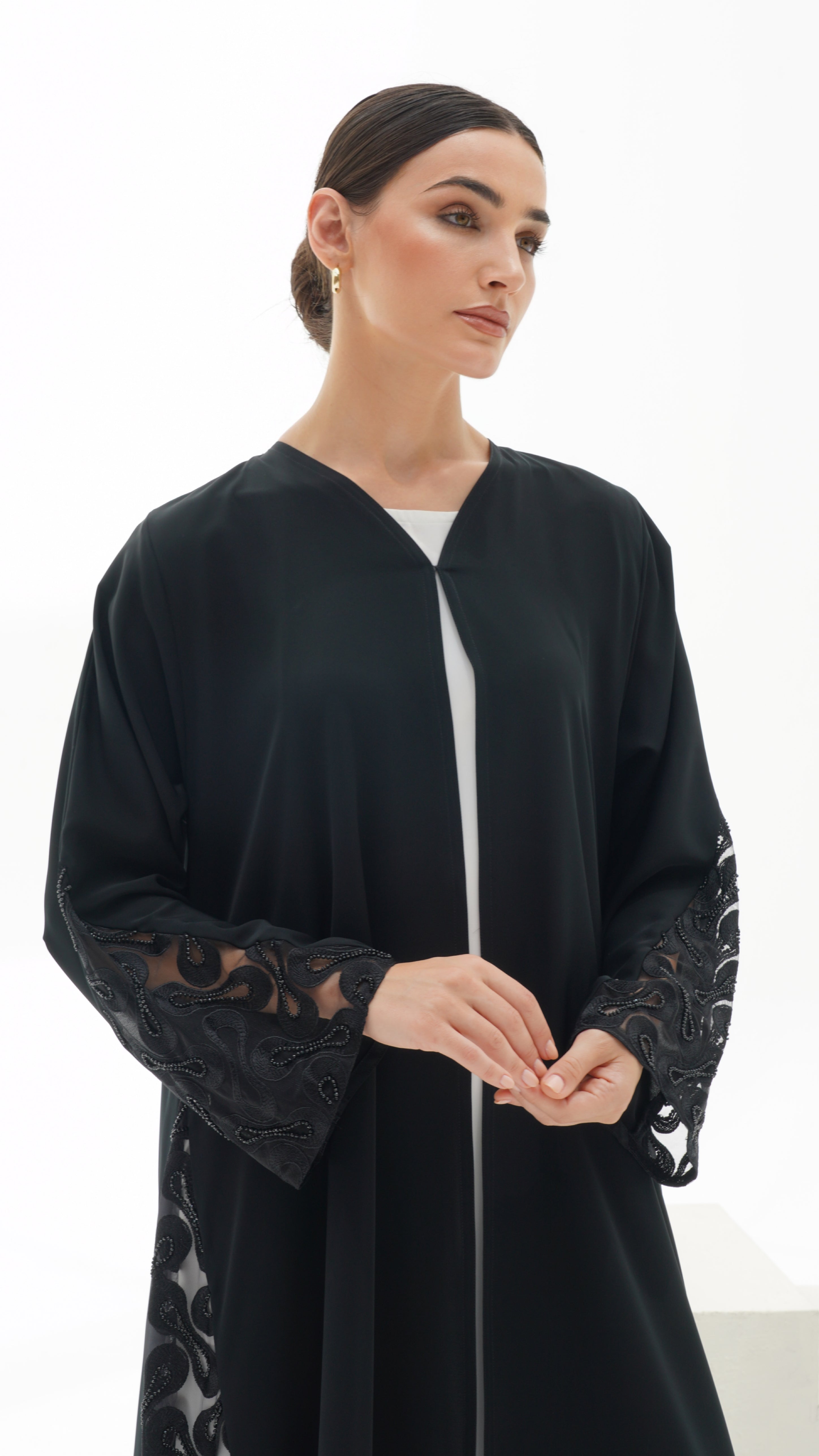 C 1112 Black Abaya