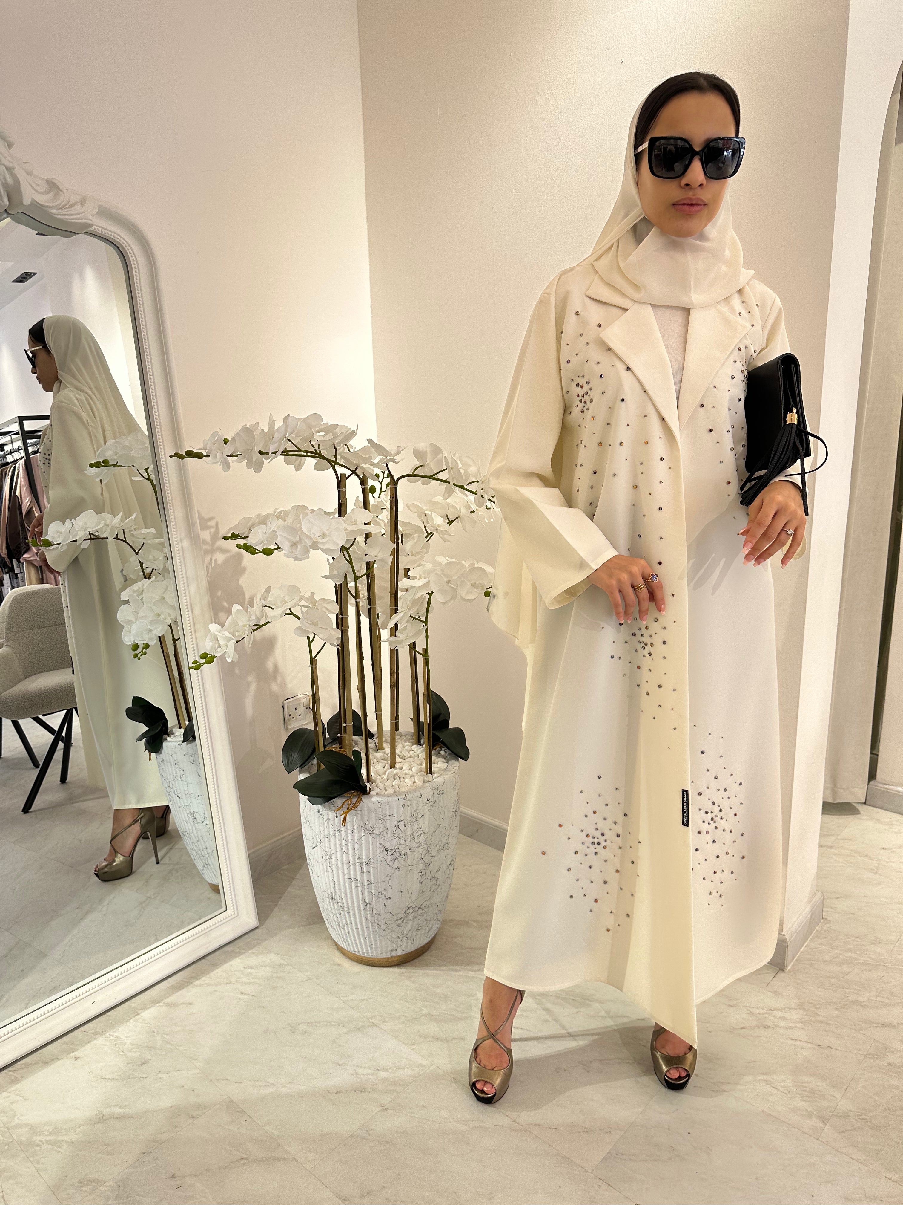 عباية كريستال بيضاء صيفية من سي