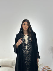 C 1319 Black Lace Abaya
