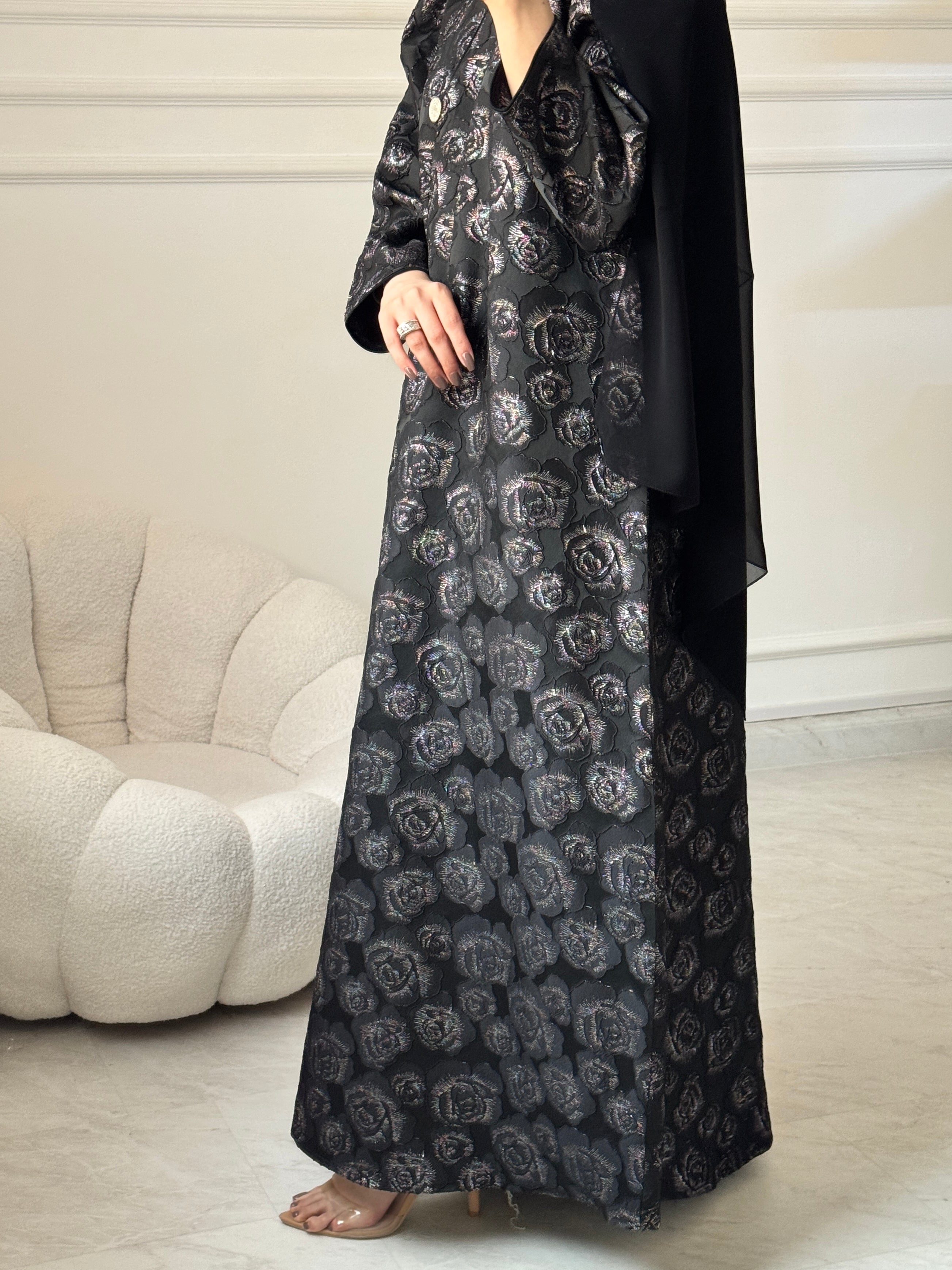 C 1465 Black Roses Abaya