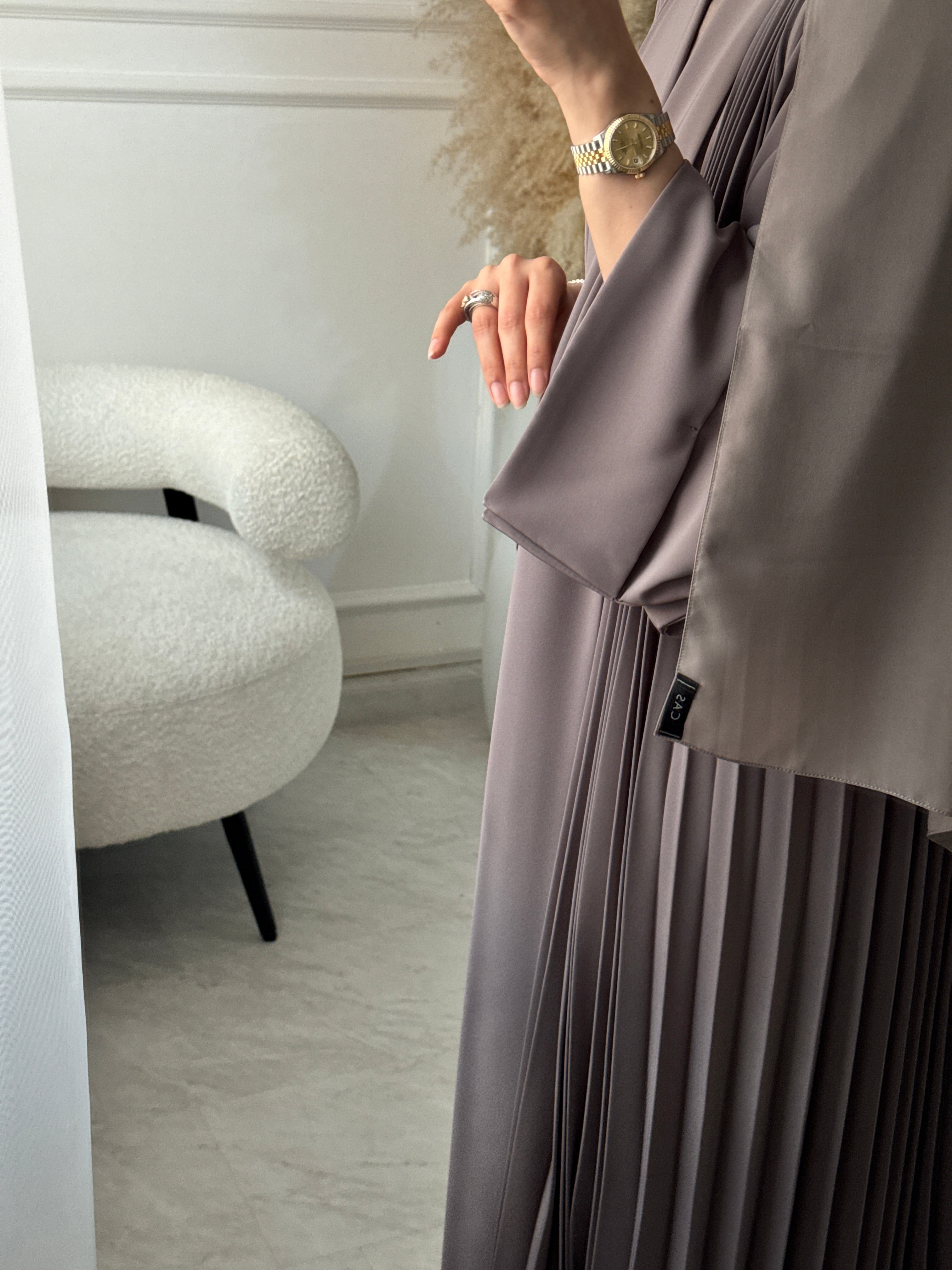 C 1517-04 Ash Premium Nada Pleated Abaya