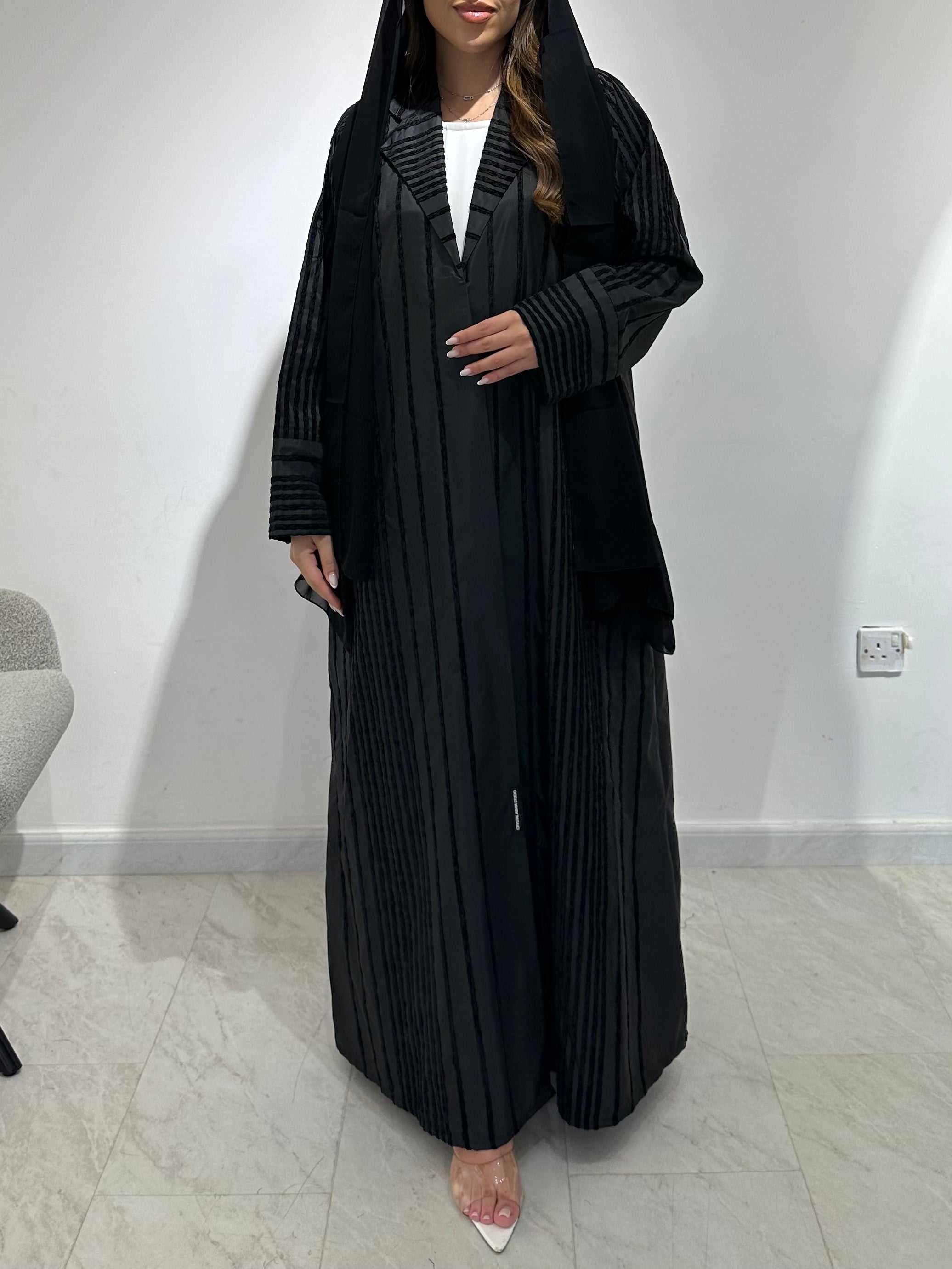 C 1578 Black Striped Abaya