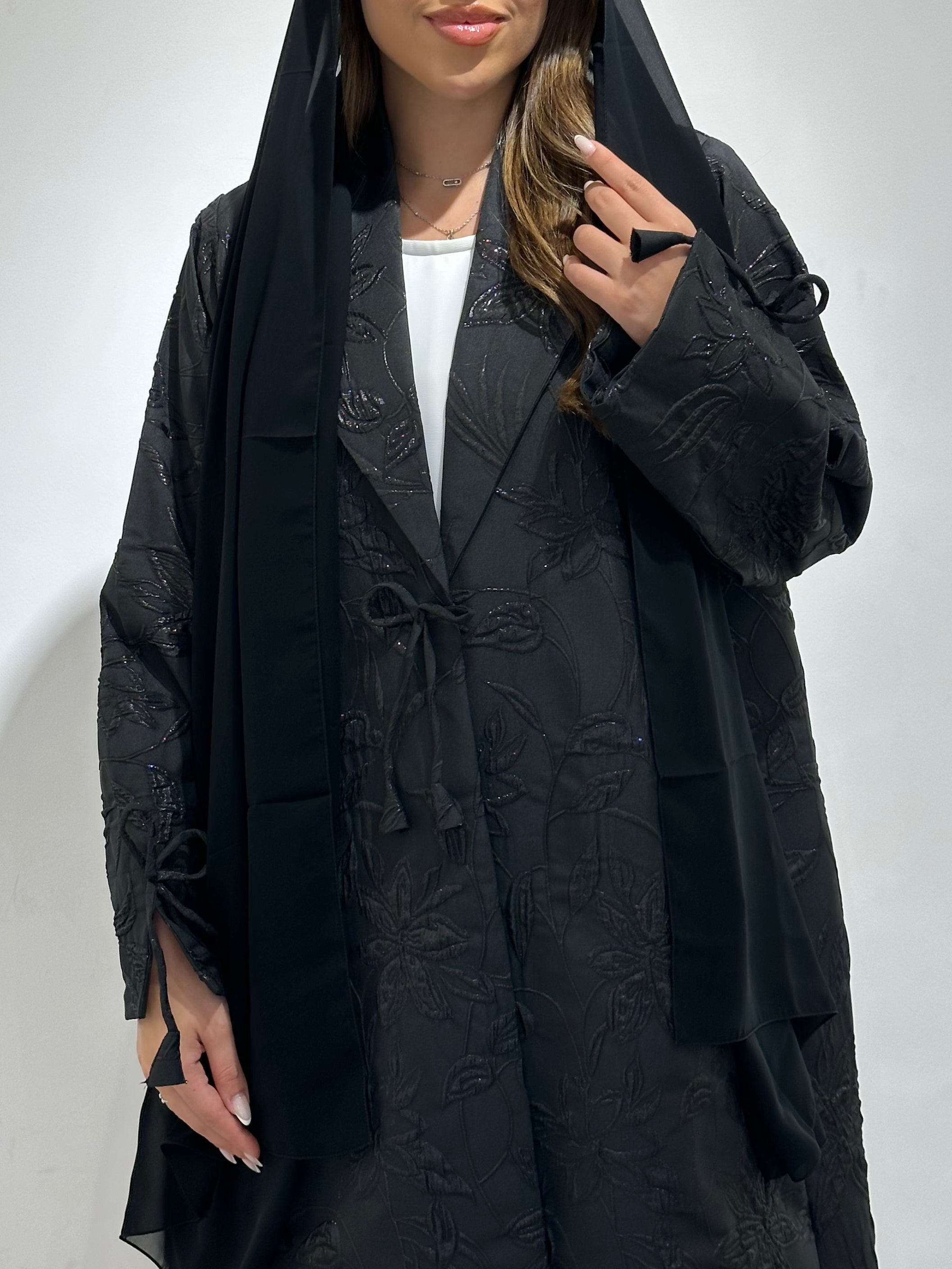 C 1582 Black Floral Abaya