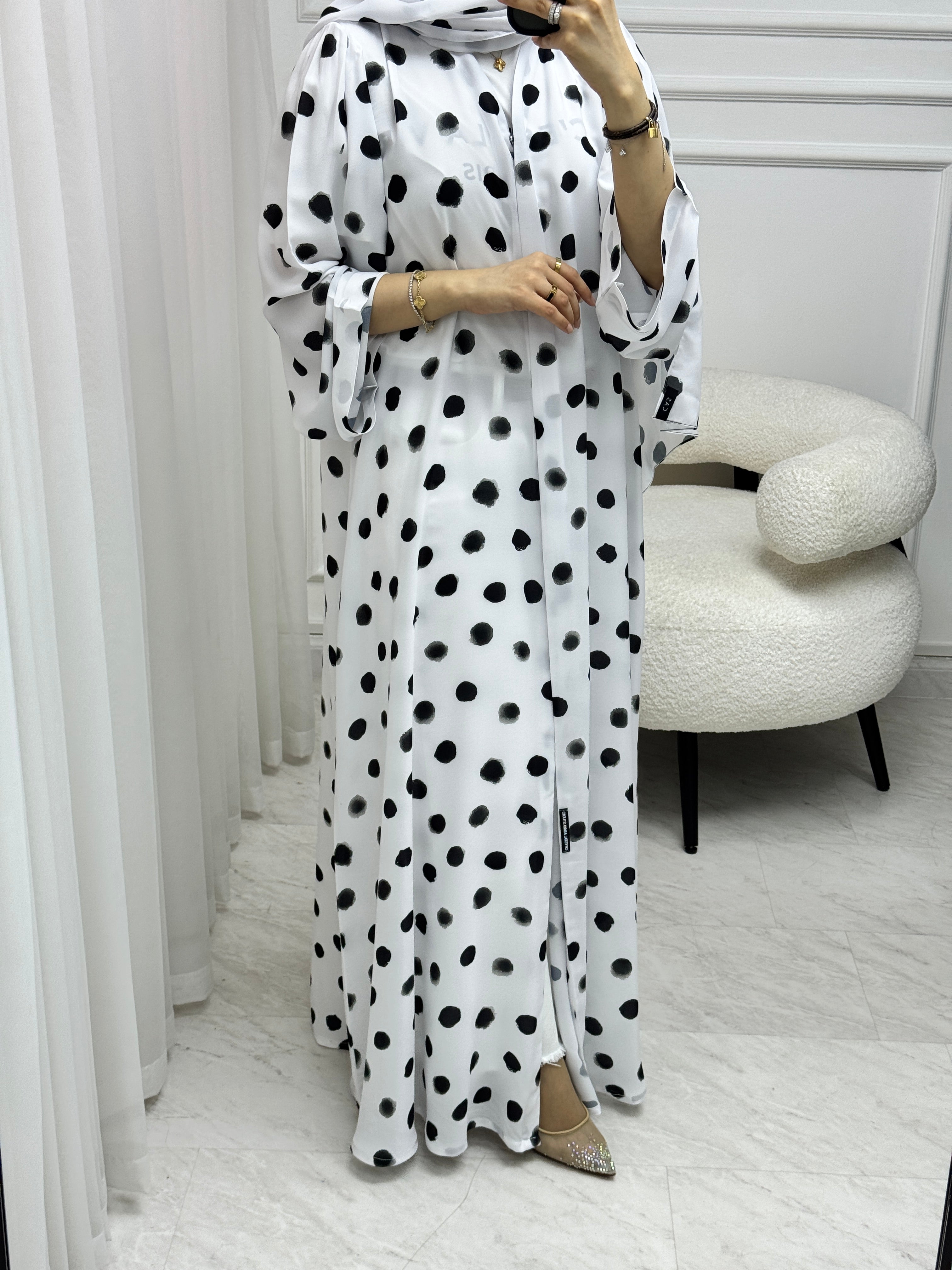 C 1528-02 White Polka Dot Abaya