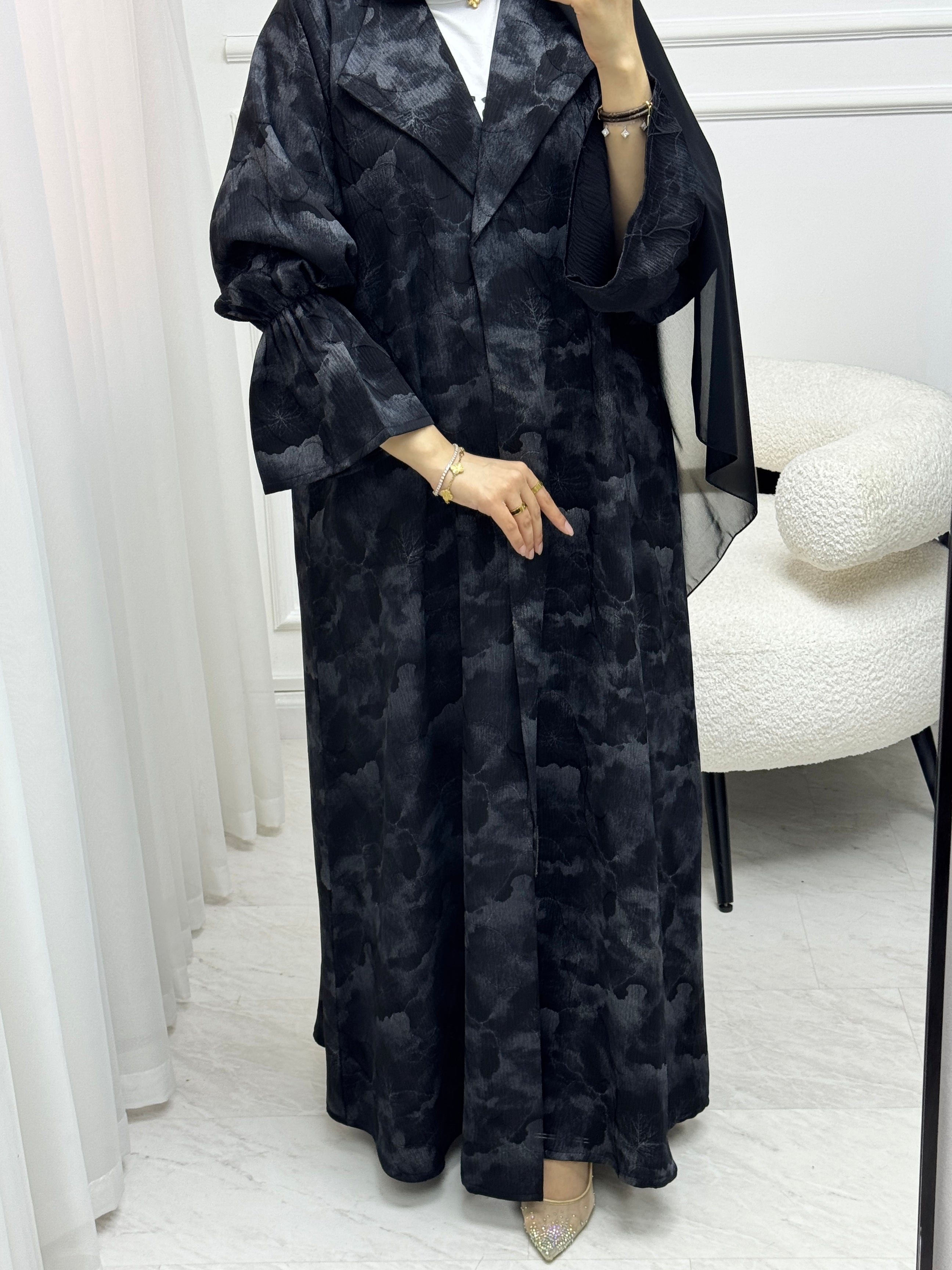 C 1537 Black Misty Abaya