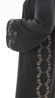 C 1140 Black Abaya
