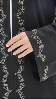 C 1140 Black Abaya