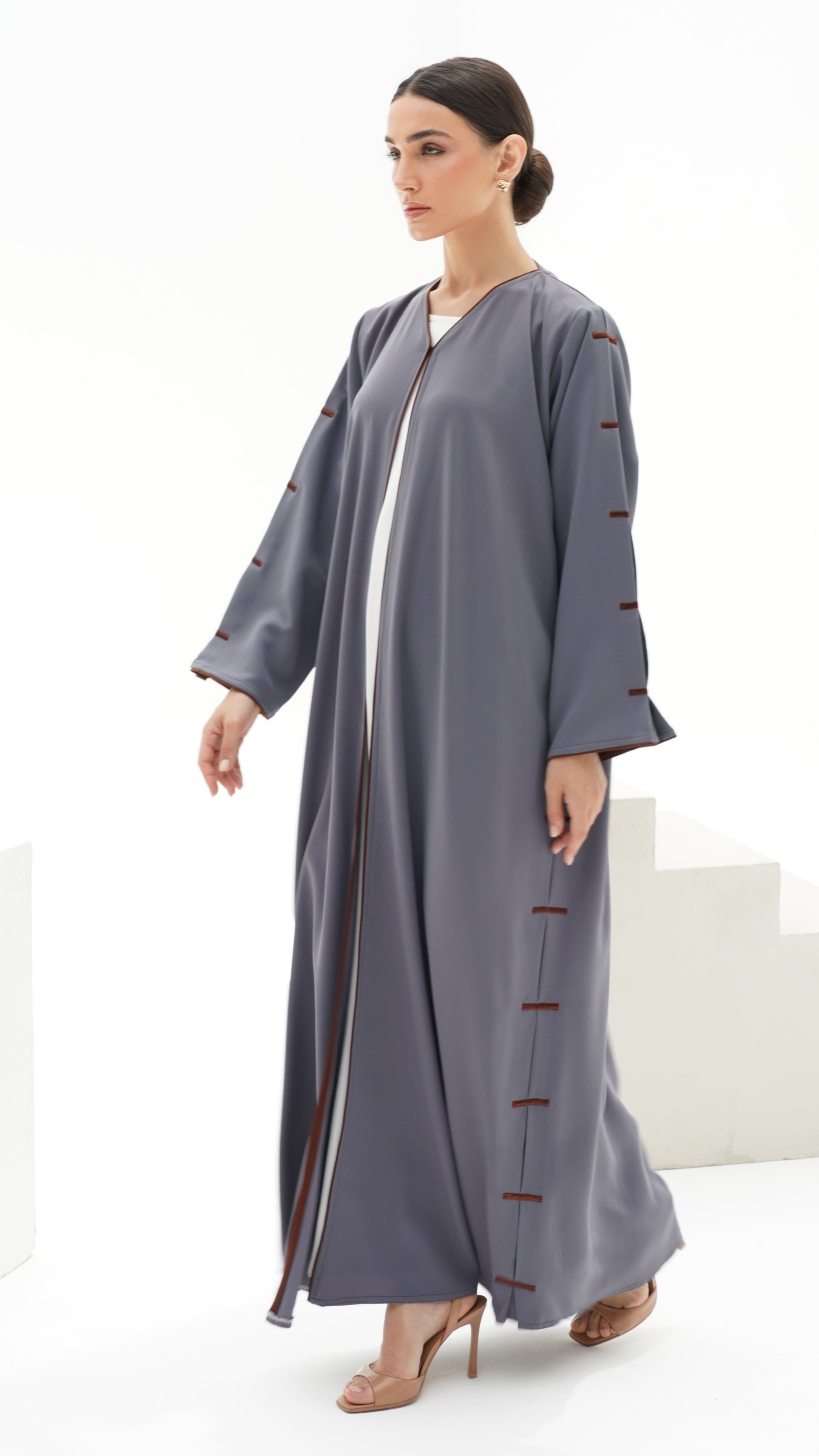 C 1141 Grey Abaya