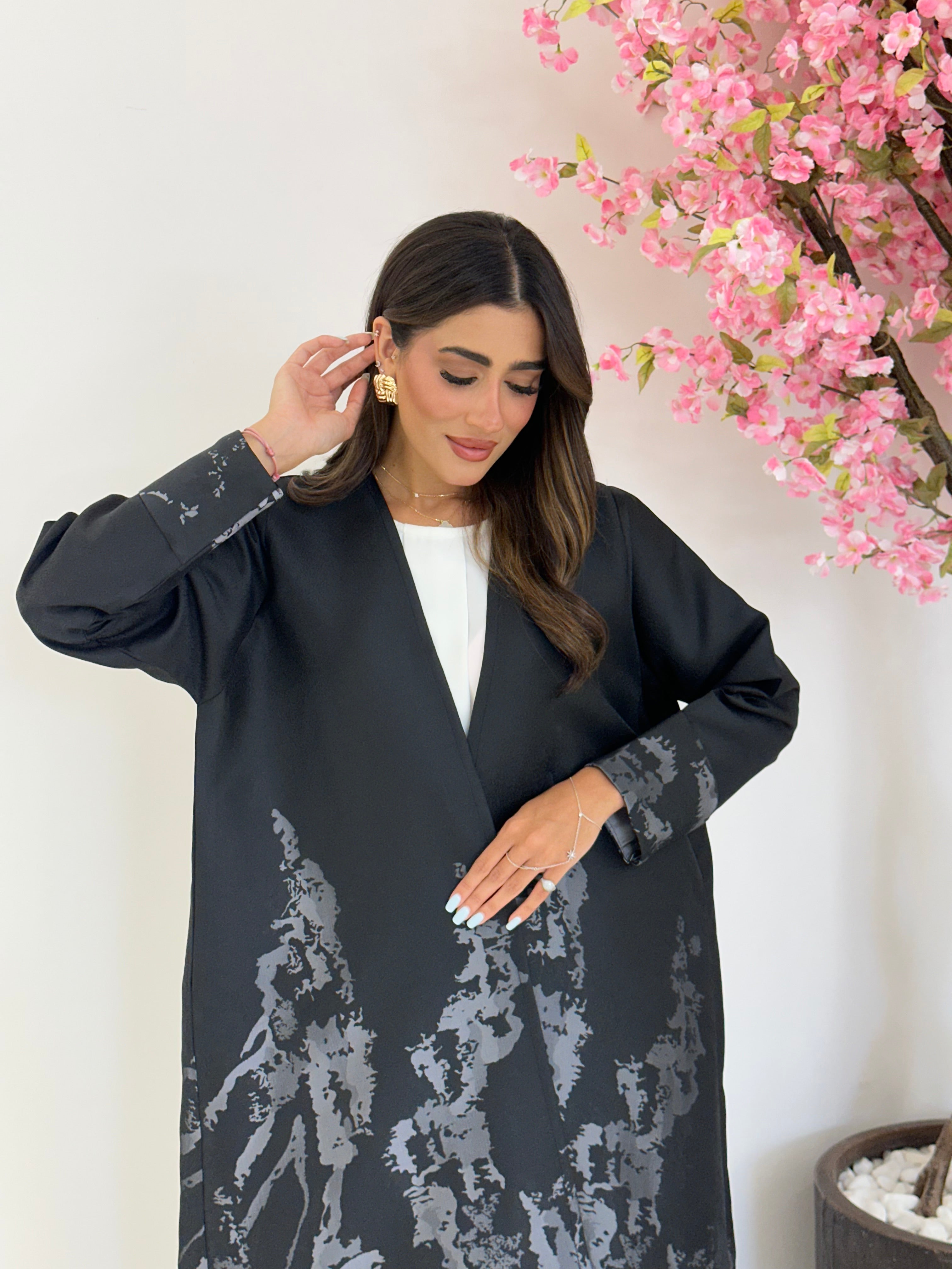 C 1168 Black Grey Printed Abaya