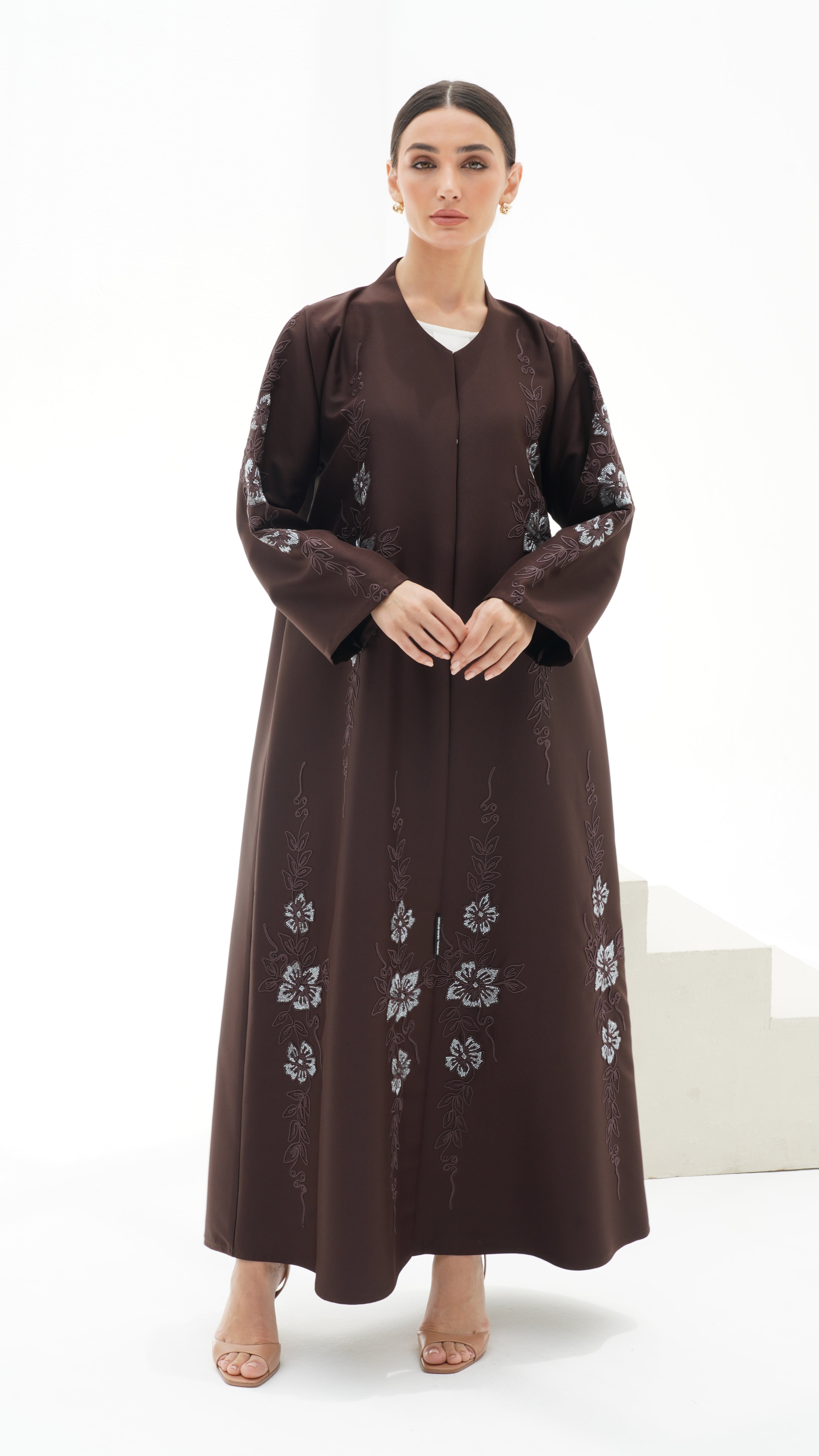 C 1149 Brown Abaya