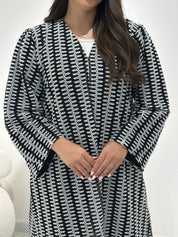 C 1378 Black Wave Abaya