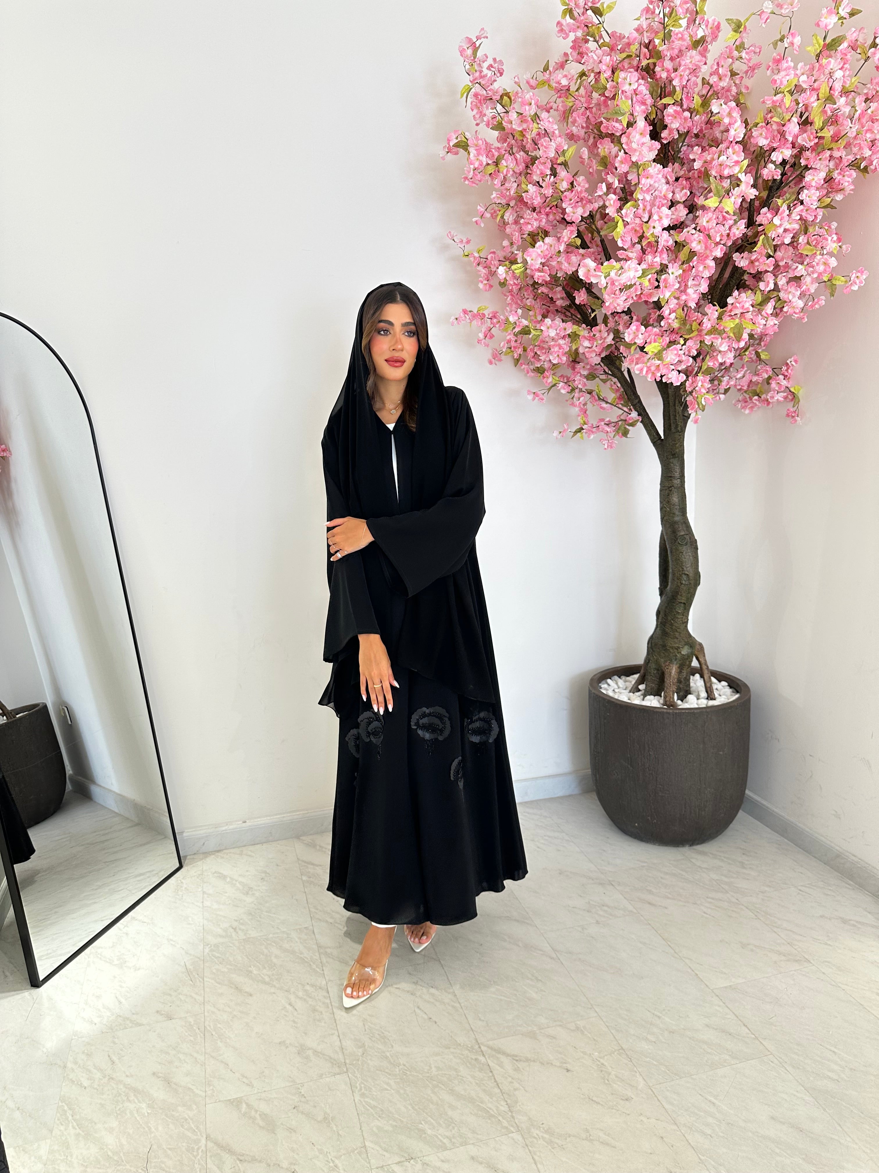C 1185 Black Abaya