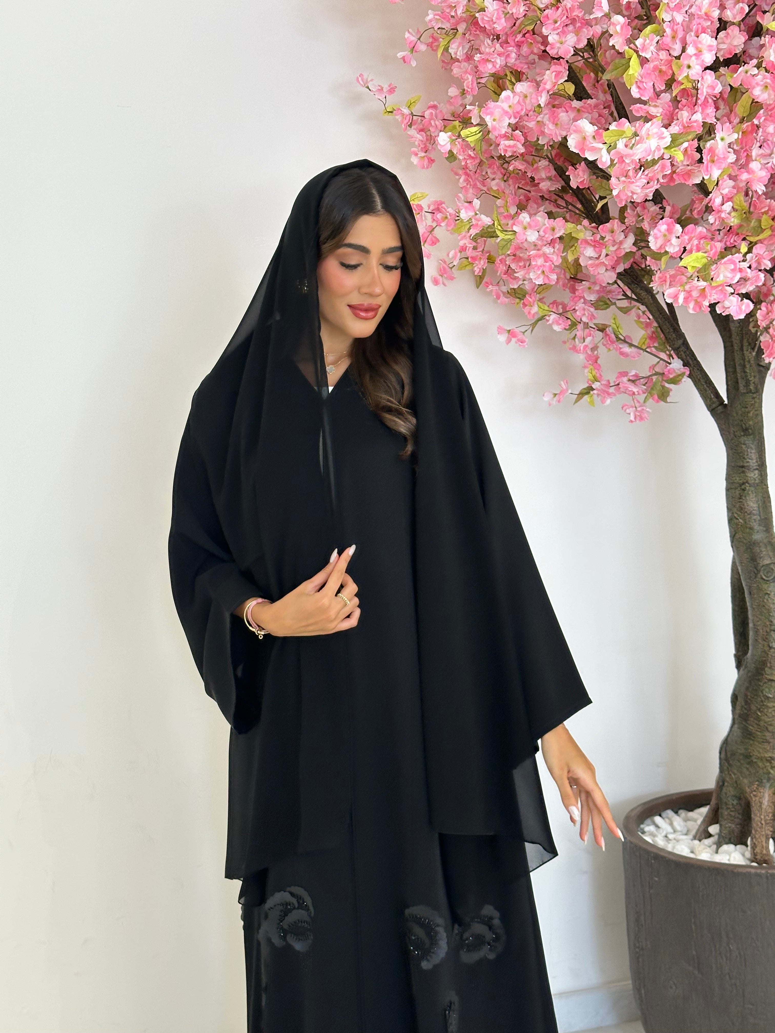 C 1185 Black Abaya