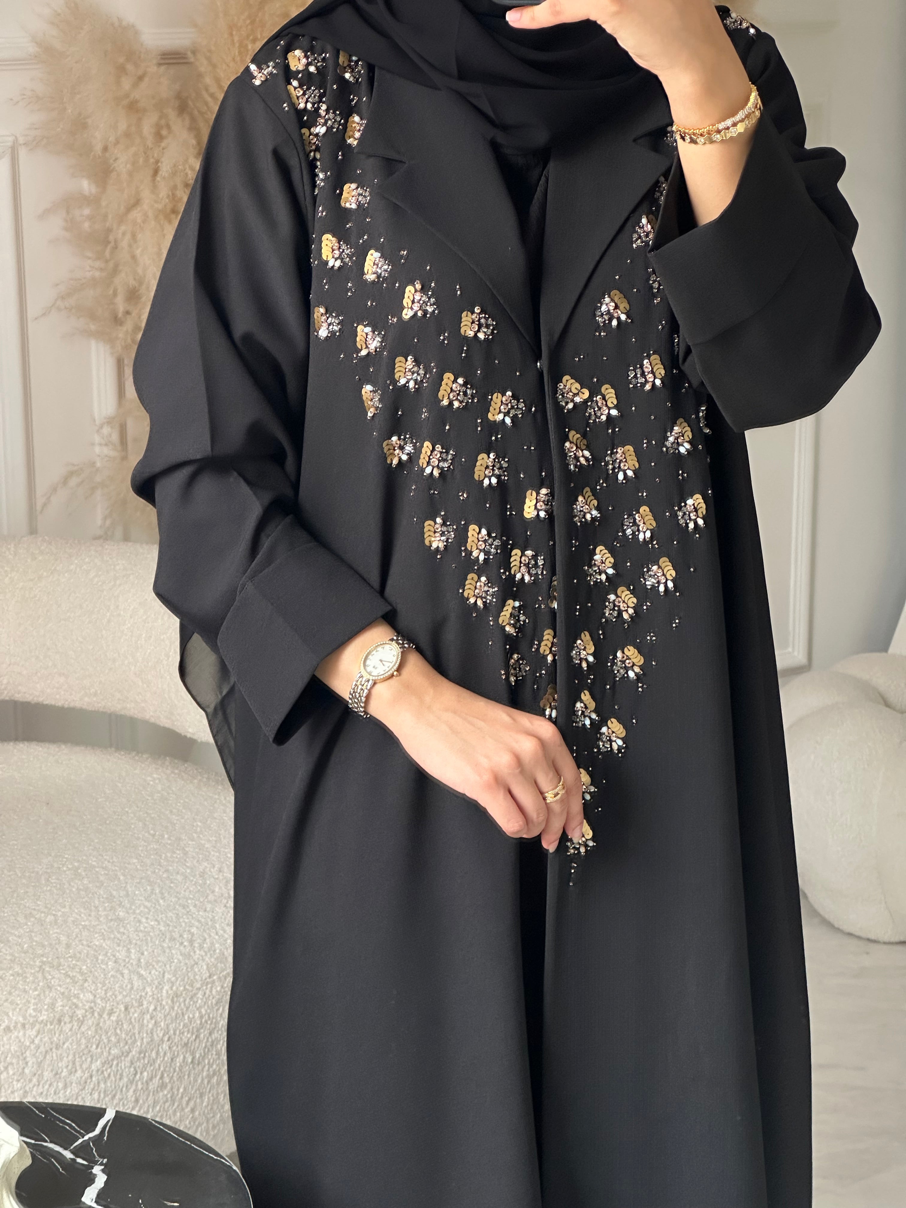 C 0929 عباية عيد سوداء مطرزة بالخرز