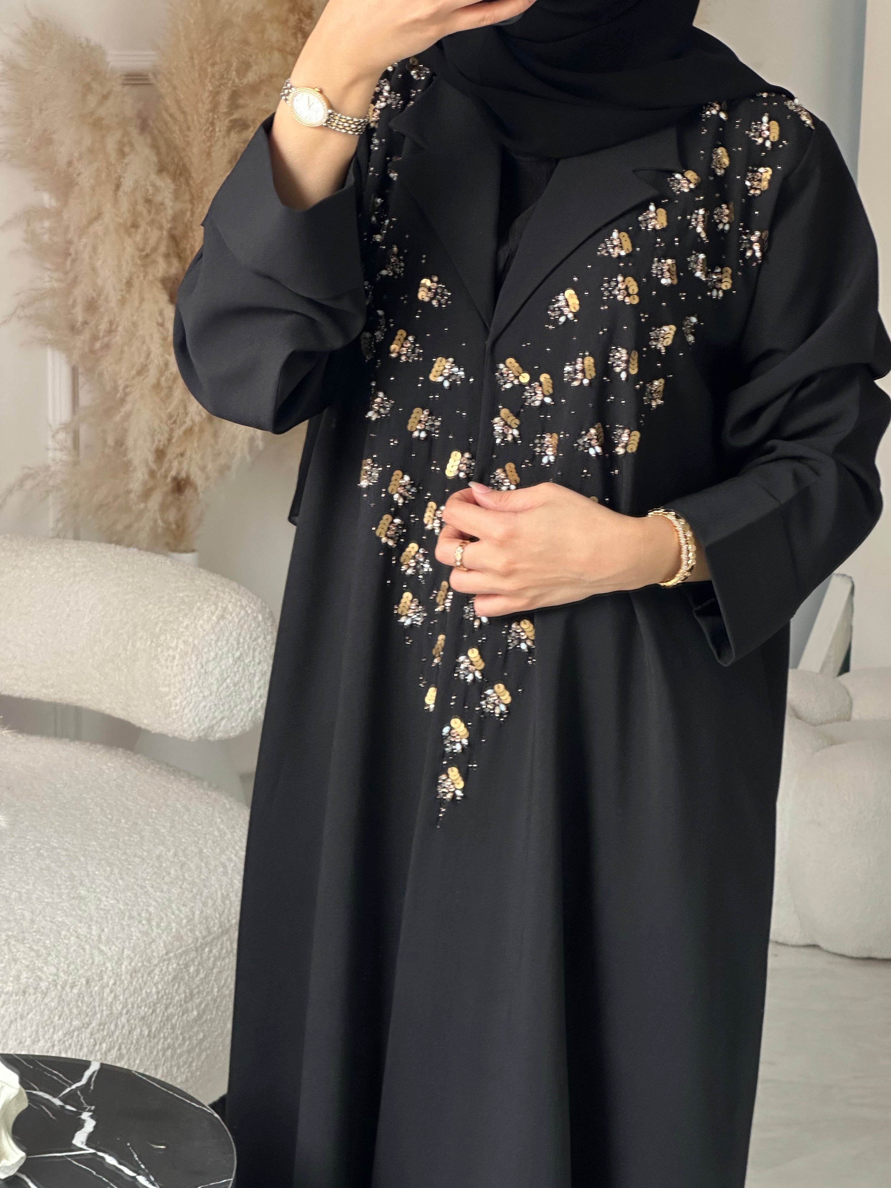 C 0929 عباية عيد سوداء مطرزة بالخرز