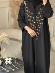 C 0929 عباية عيد سوداء مطرزة بالخرز