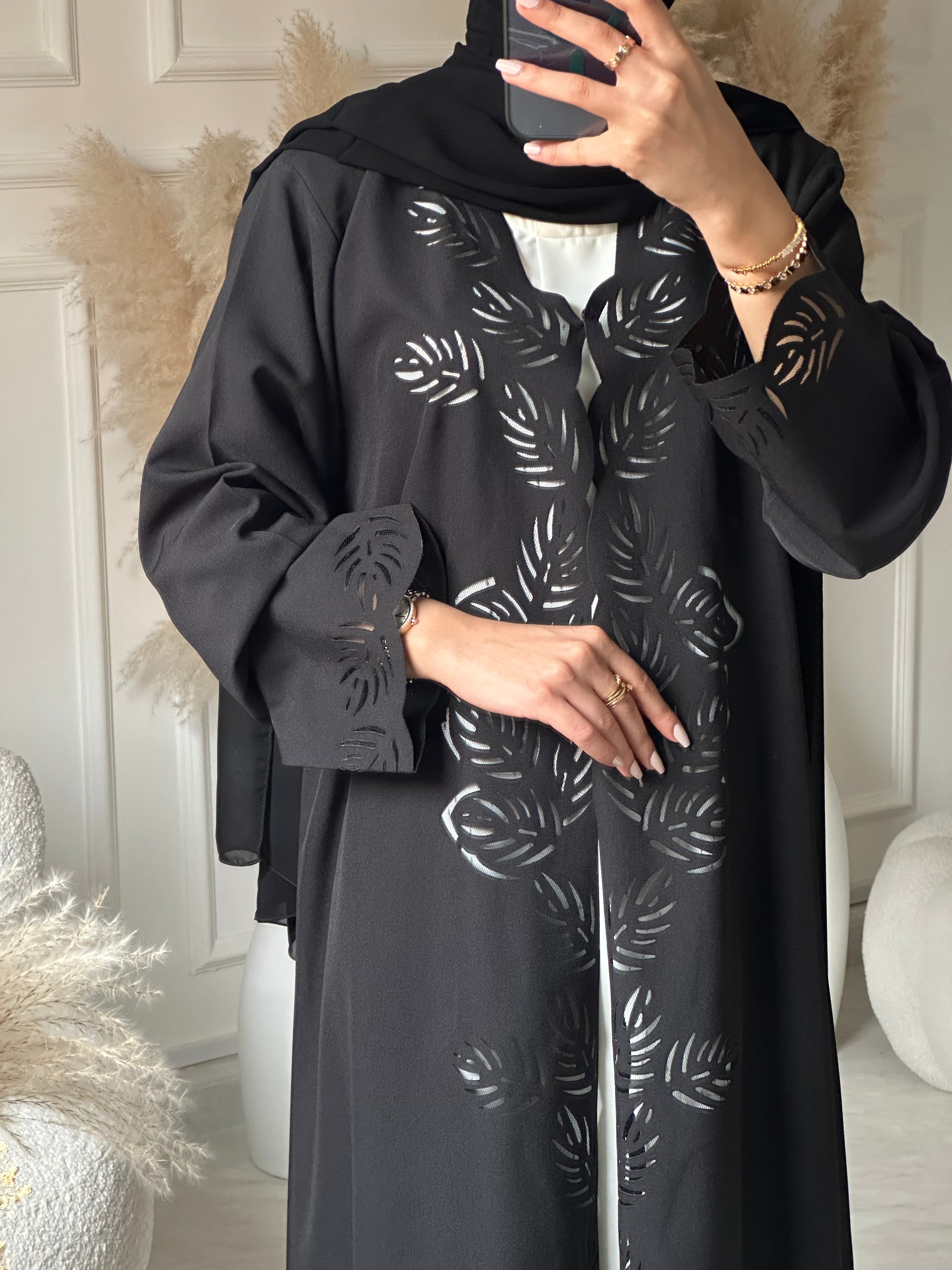 C 0950 Black Lasercut Abaya