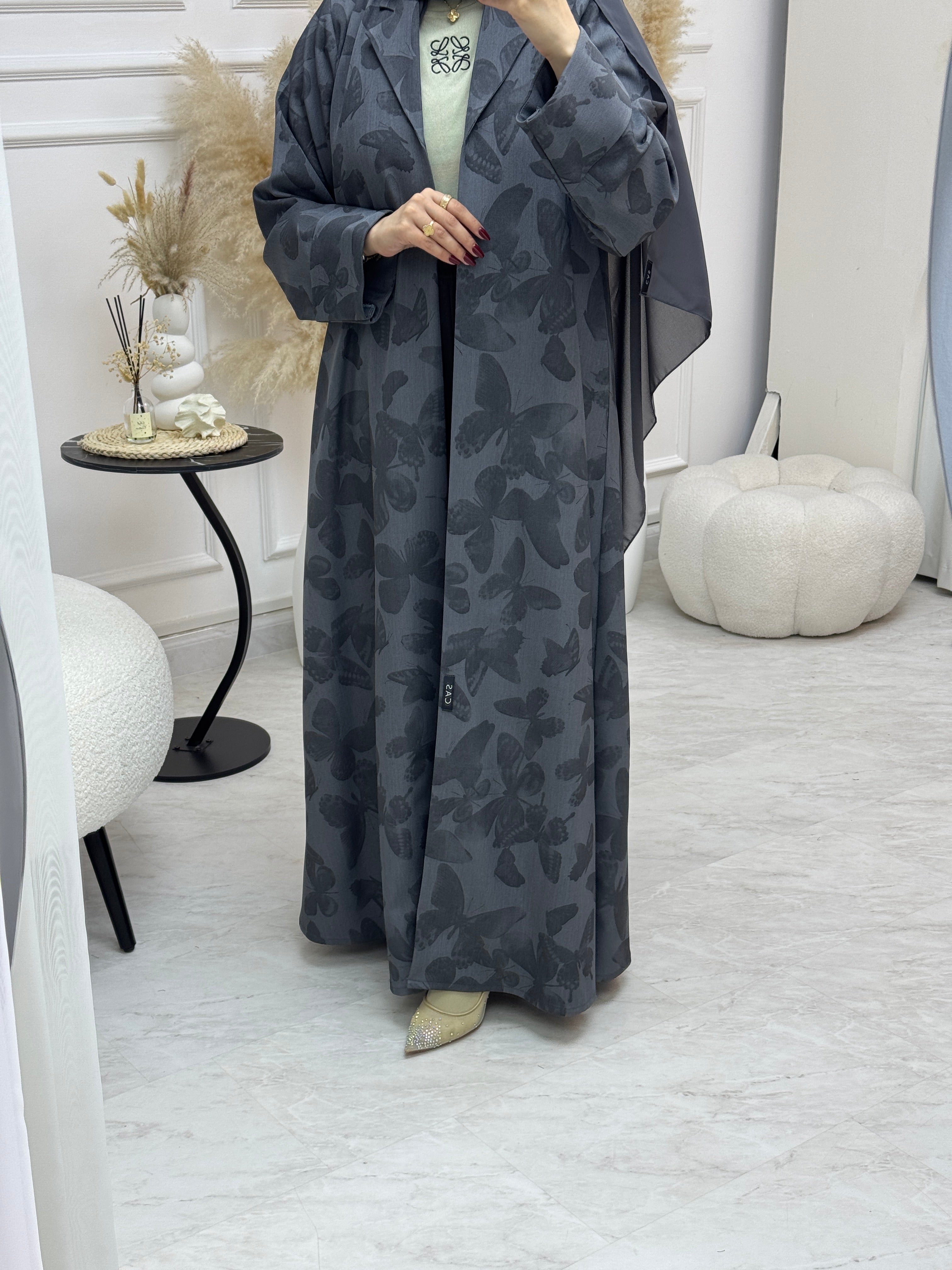 C 1001-01 Grey Printed Abaya