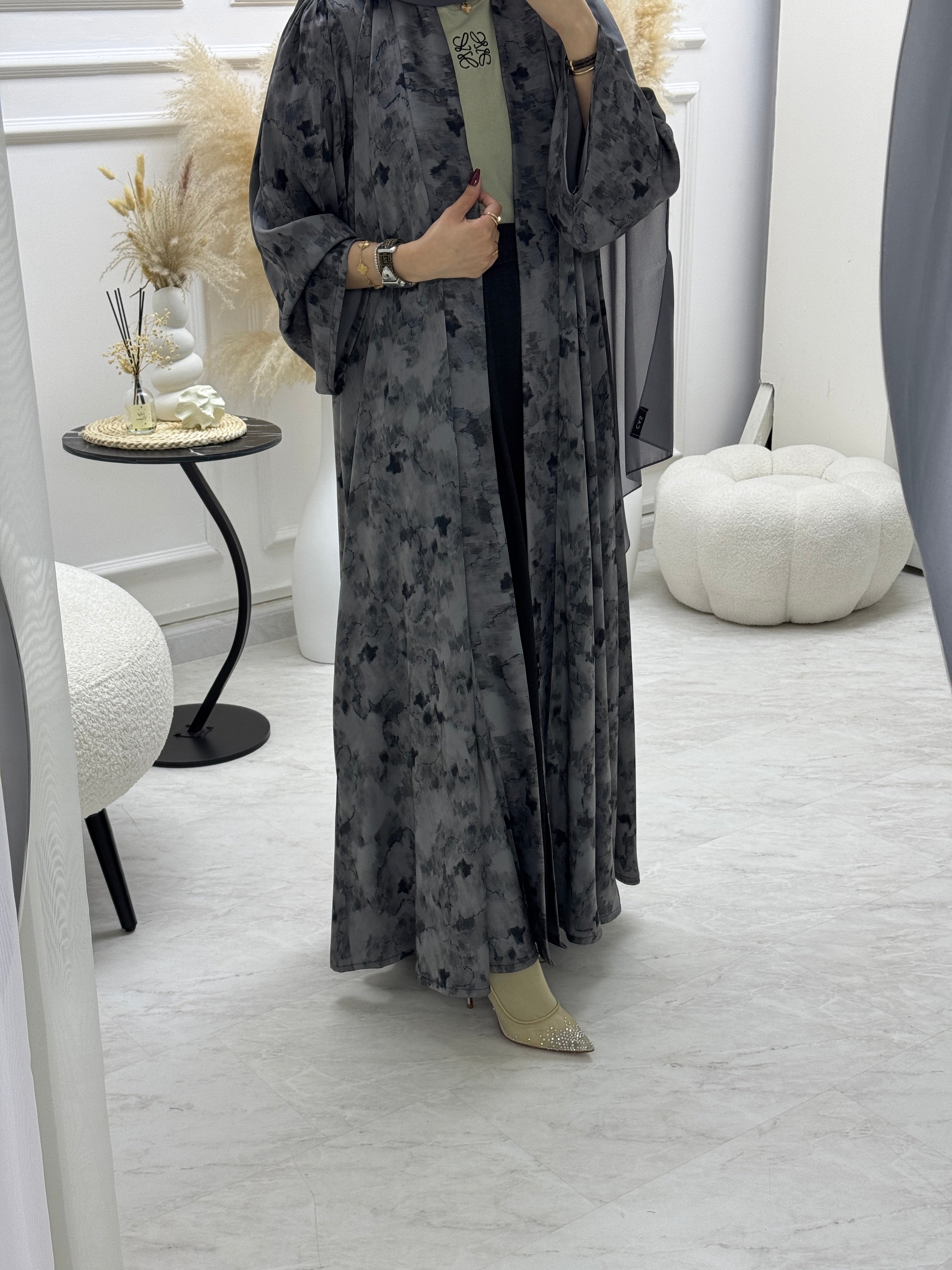 C 1007-01 Grey Printed Abaya