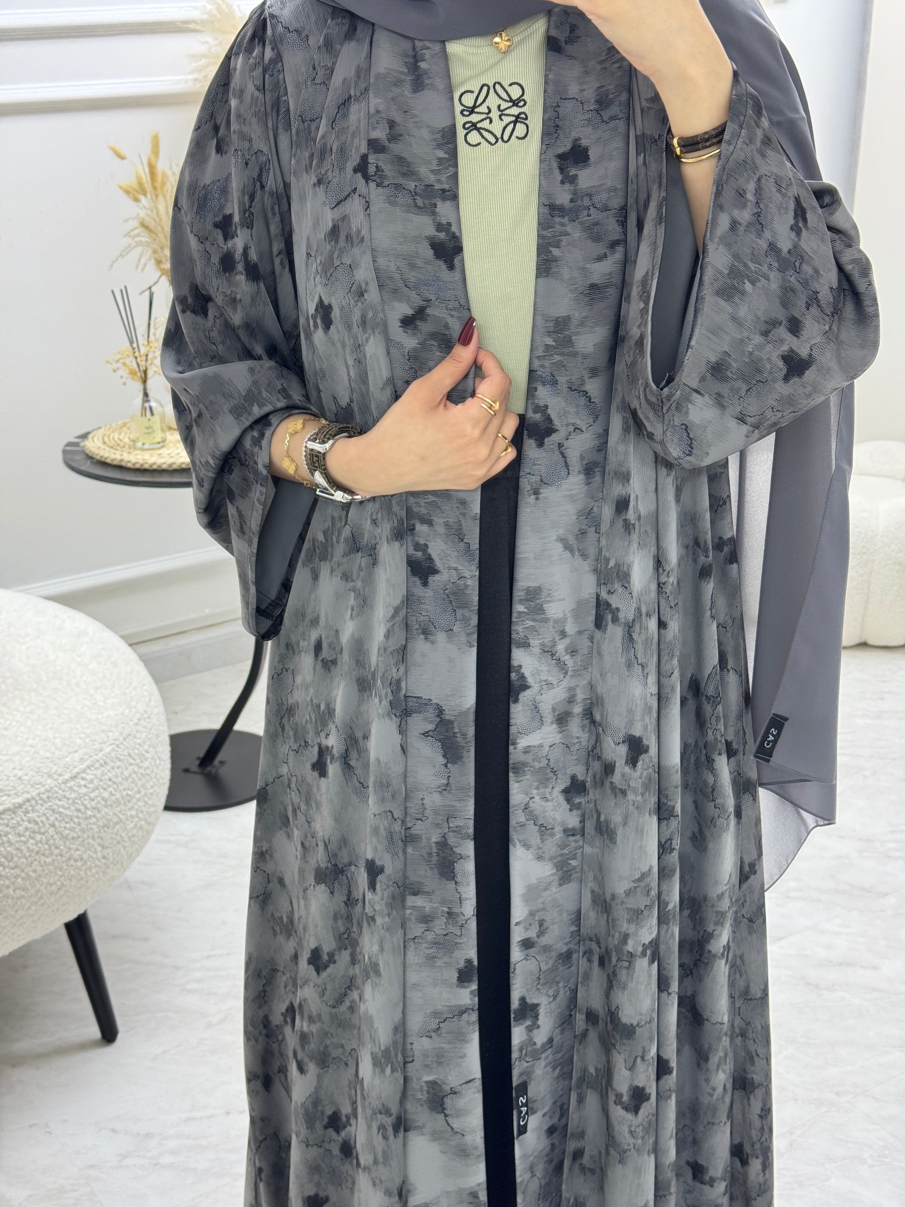 C 1007-01 Grey Printed Abaya