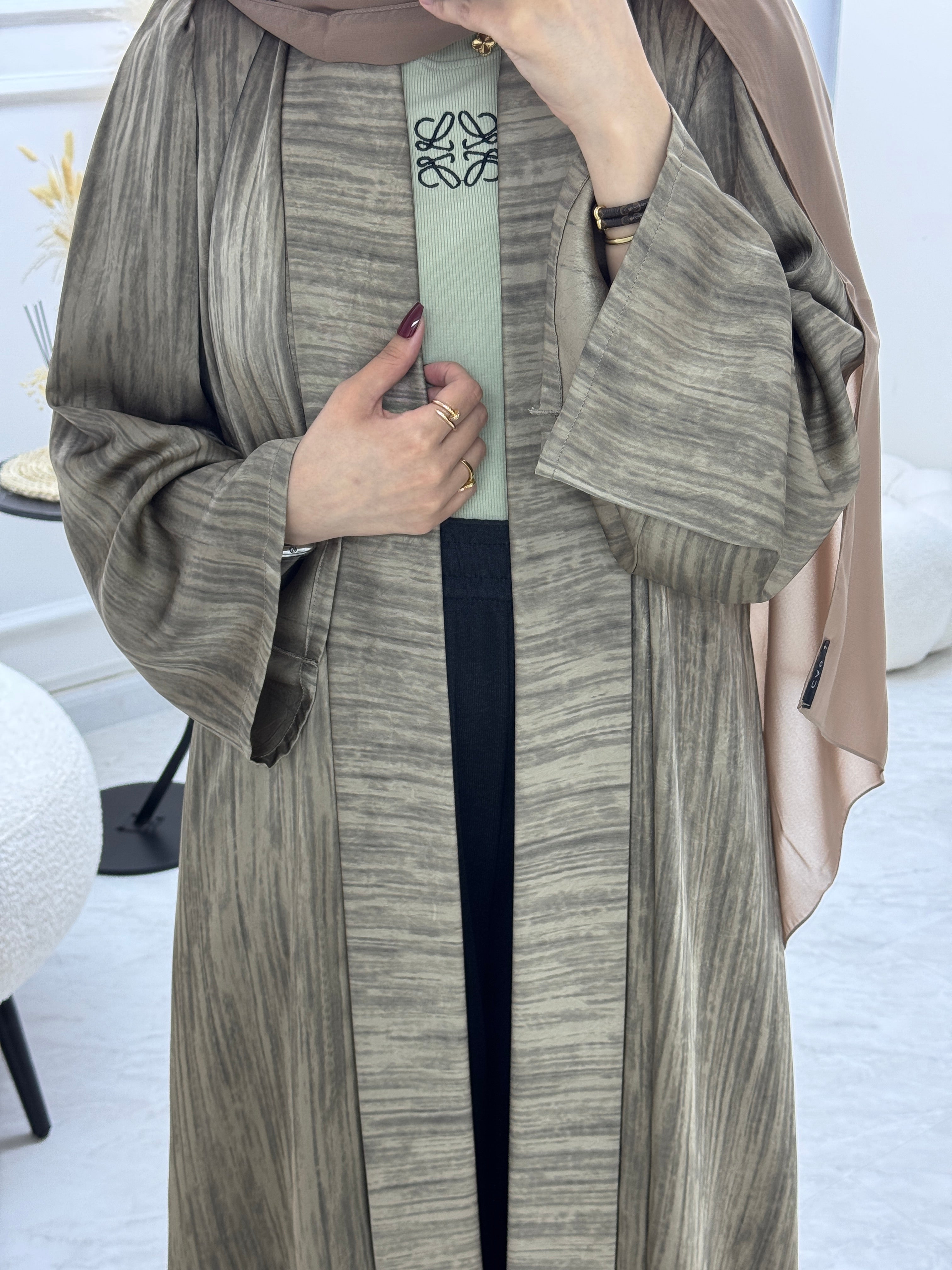 C 1006-05 Beige Printed Abaya