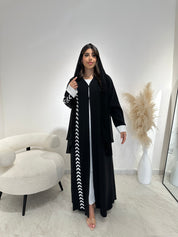 C 1393 Patterned Black Abaya
