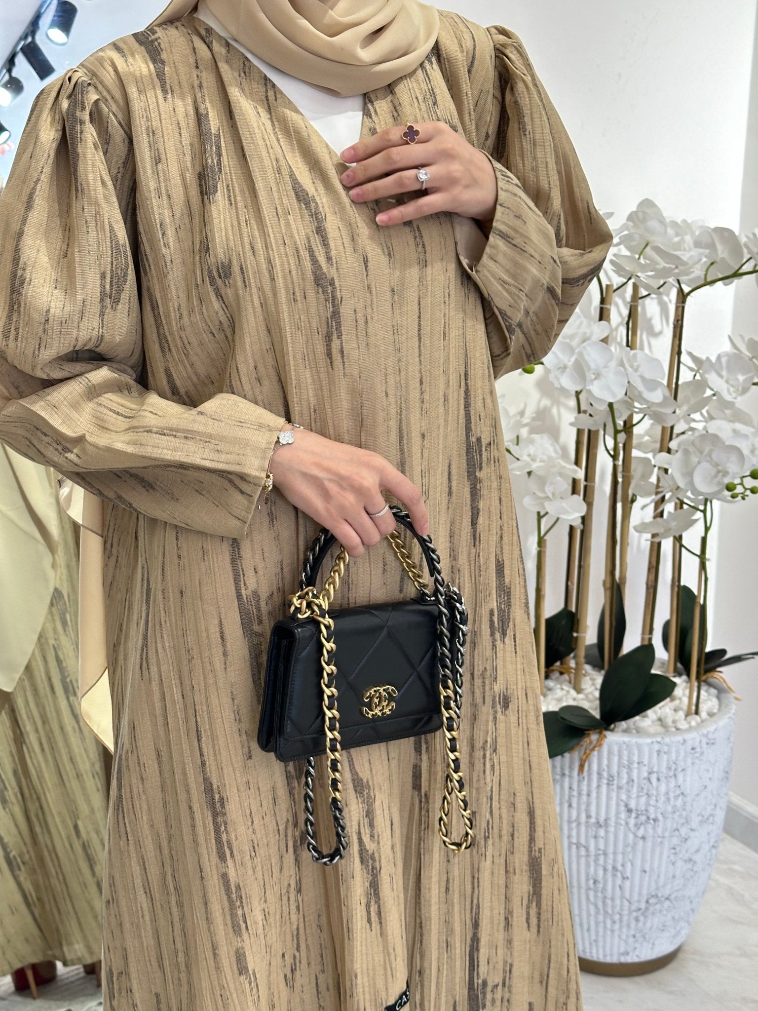 C 0369 - 01 Beige Printed Abaya