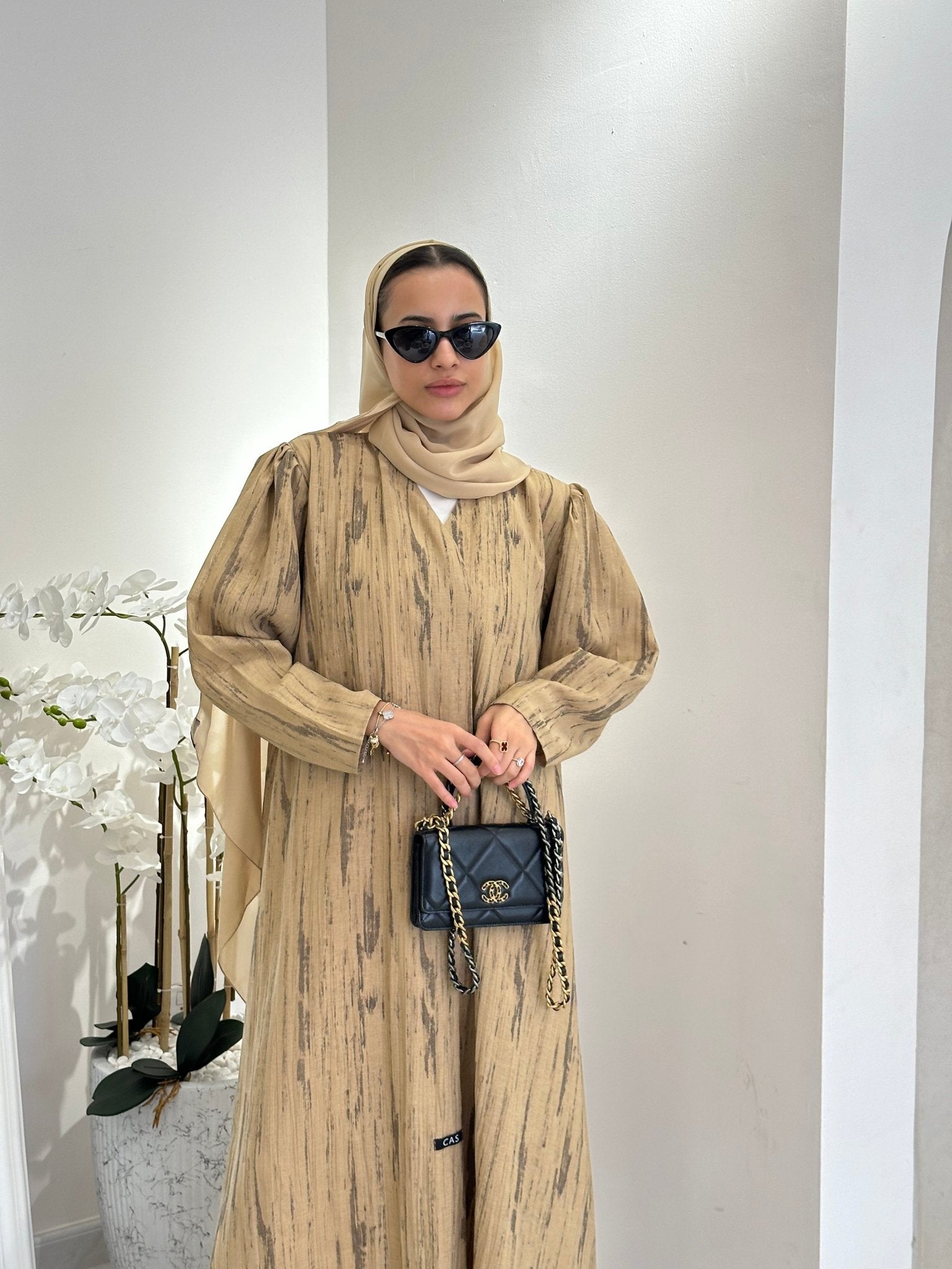 C 0369 - 01 Beige Printed Abaya