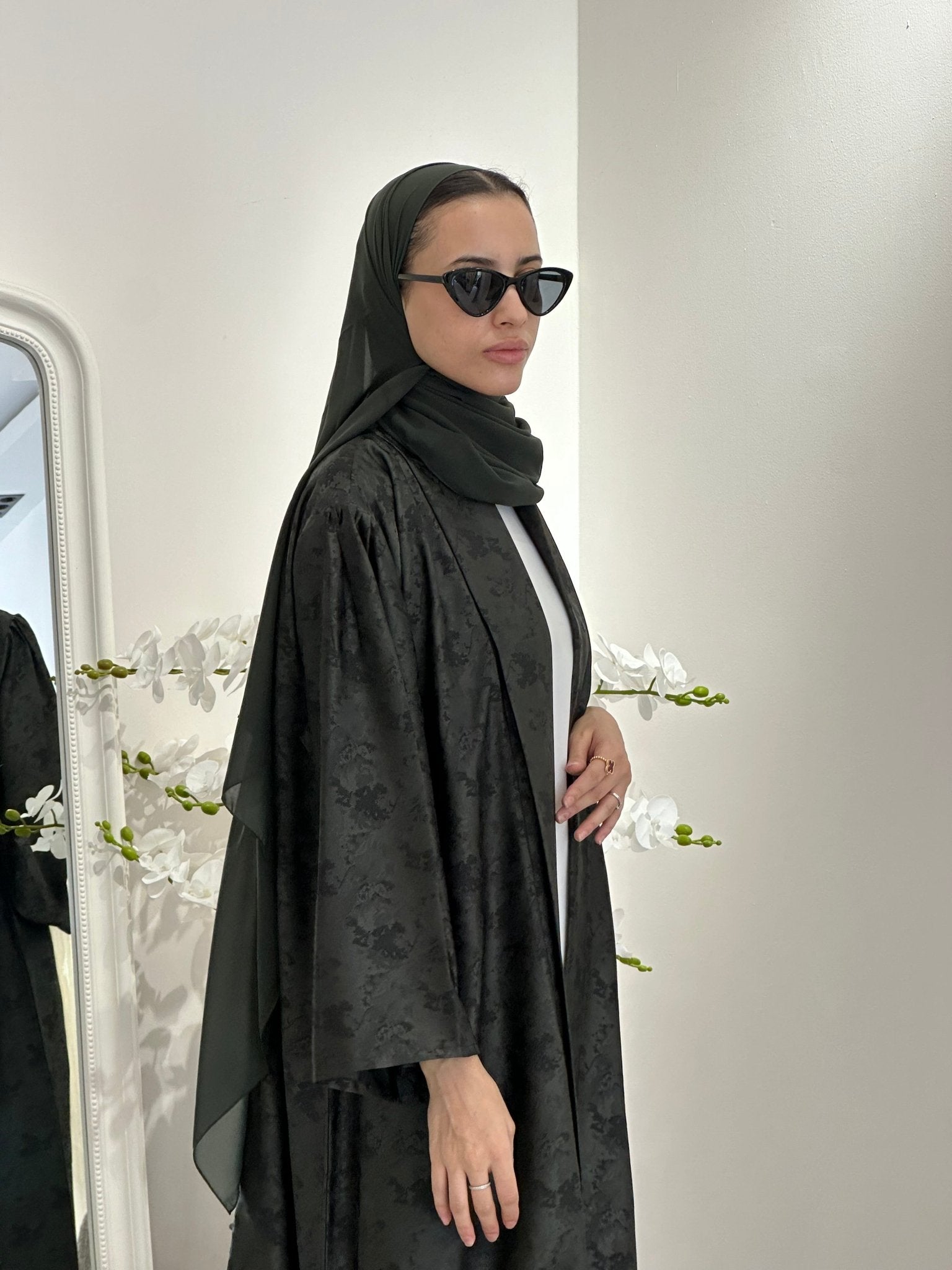 C 0370 - 04 Printed Green Abaya