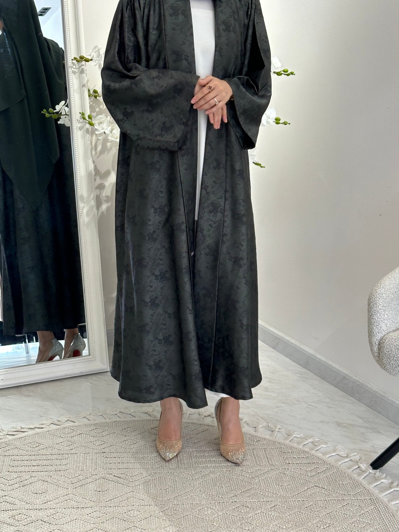 C 0370 - 04 Printed Green Abaya