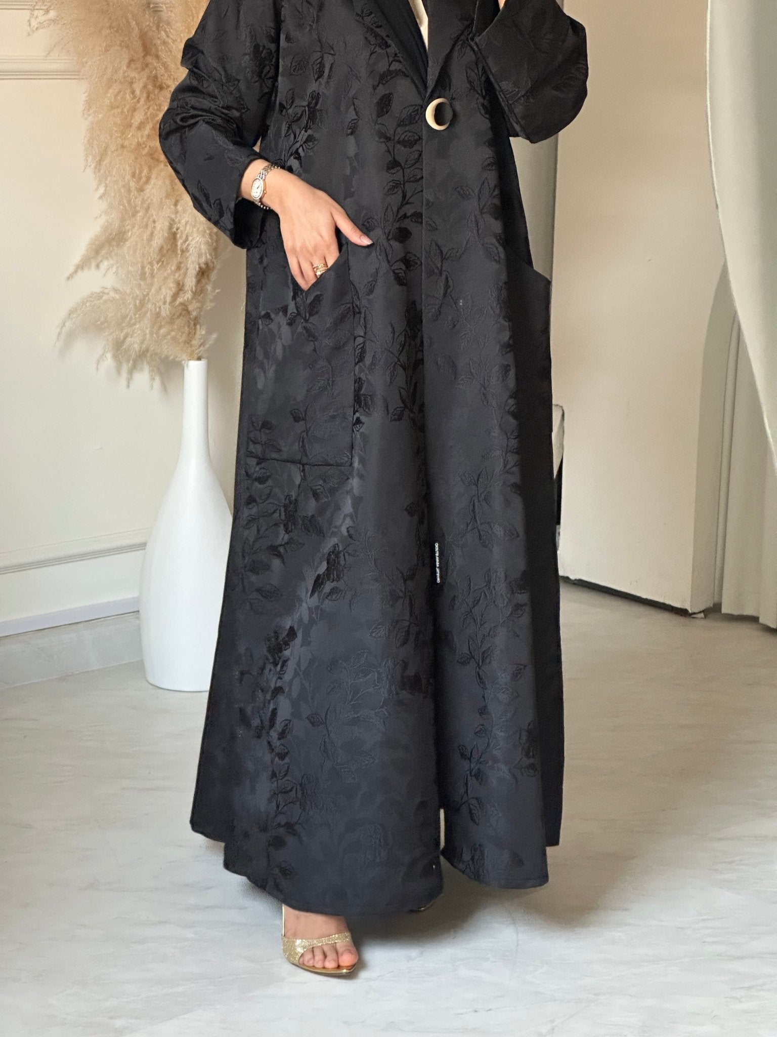 C 0664 Black Coat Abaya